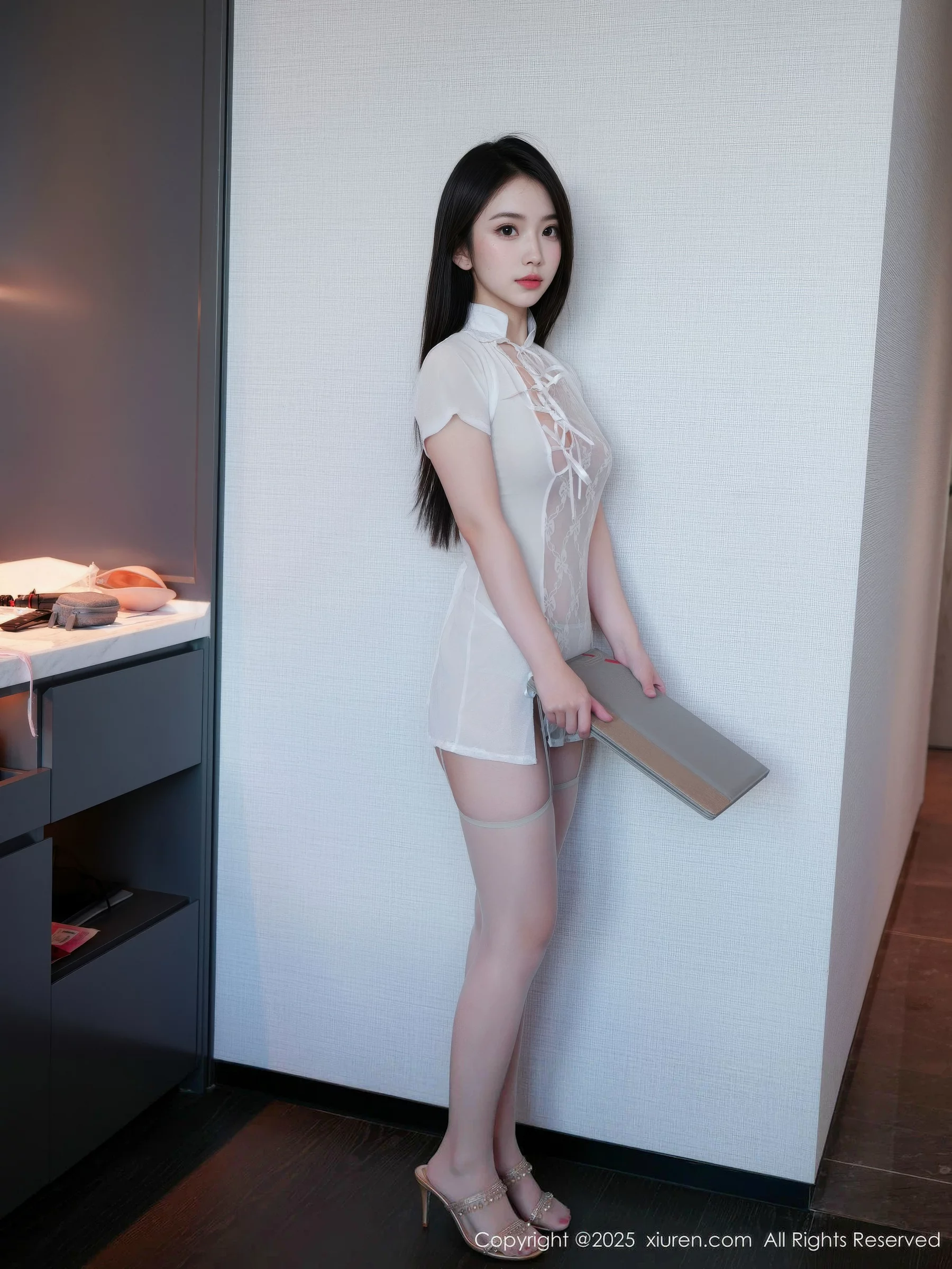 [XiuRen]高清写真图 2025.10.11 No.10854 烧烧小桃 苗条身材-套图网