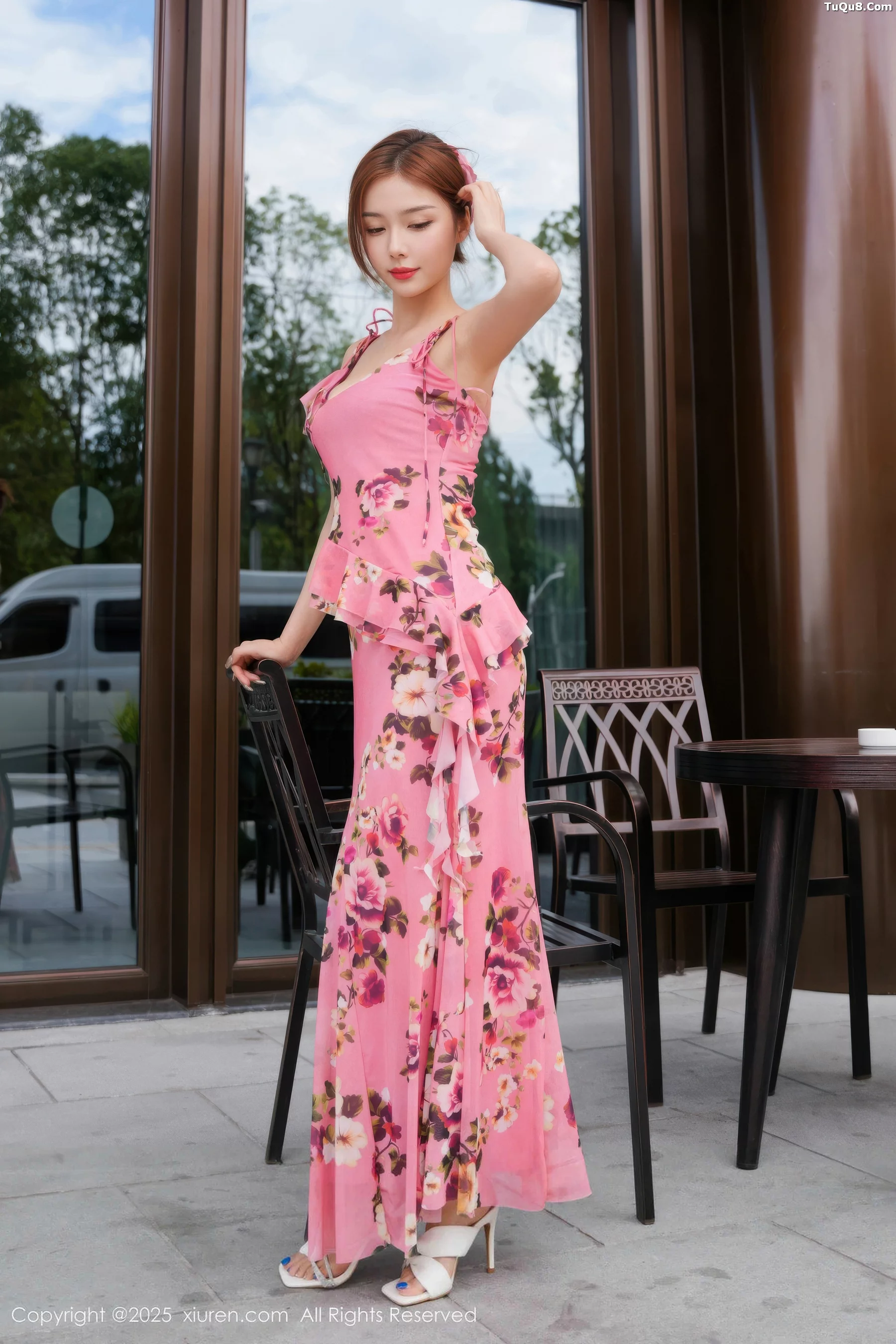 [XiuRen]高清写真图 2025.11.06 No.10954 白芷yy 紫色内衣-秀人网