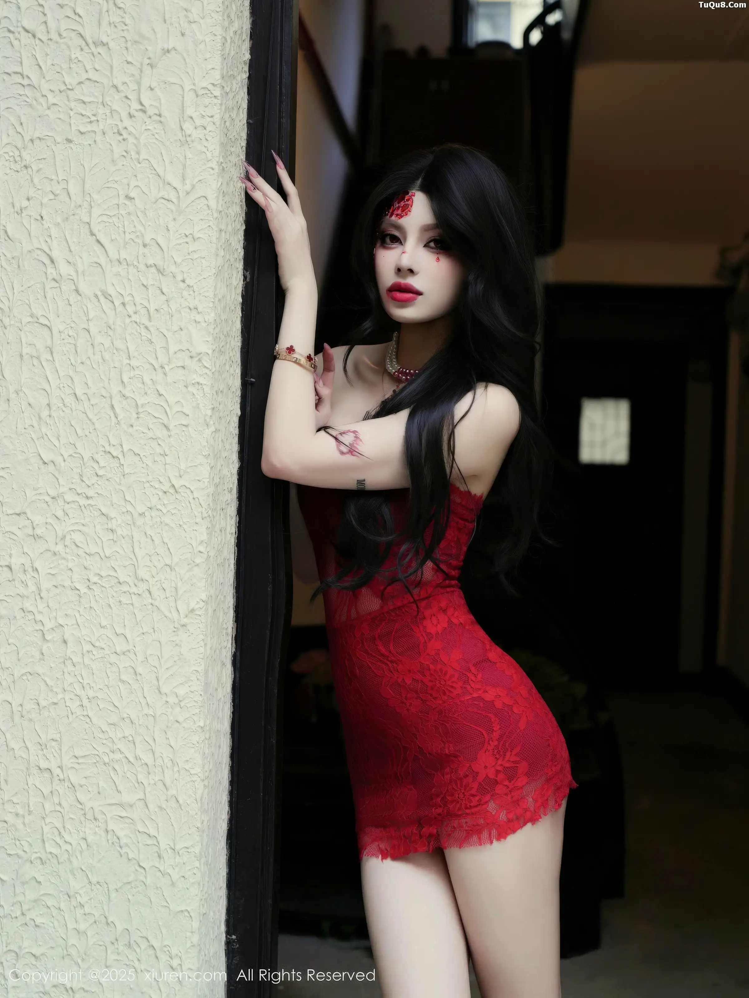 [XiuRen]高清写真图 2025.11.26 No.11032 四月月 模特合集-秀人网