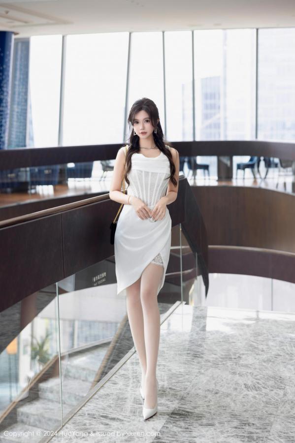 [HuaYang]高清写真图 2024.10.12 VOL.612 绮里嘉ula 丝袜美腿-套图网