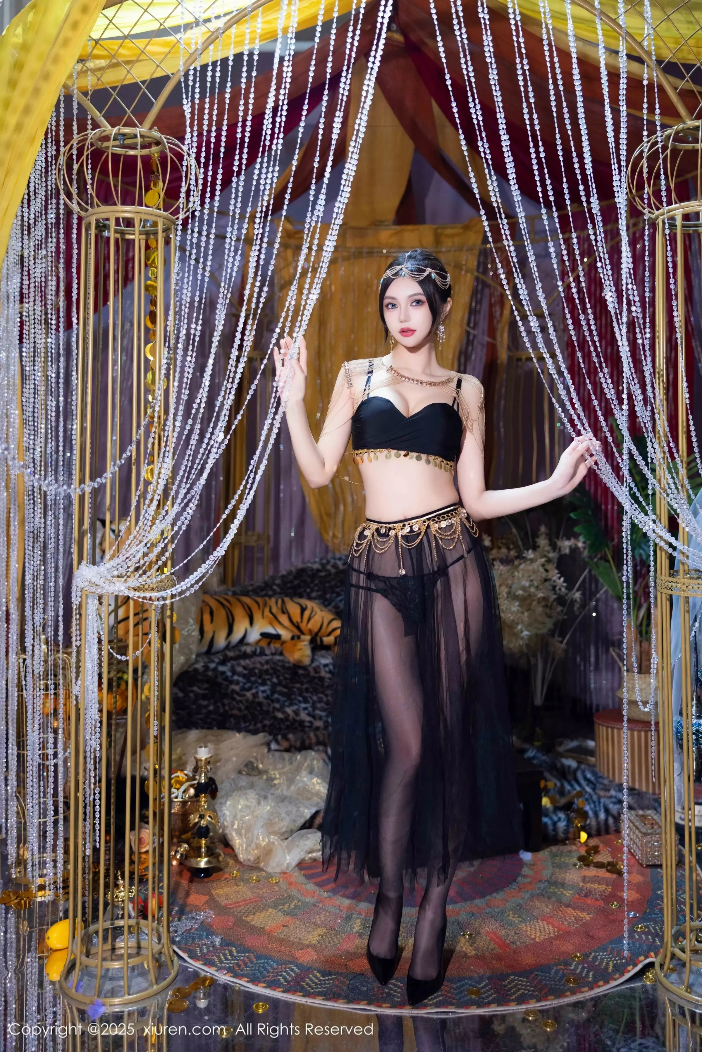 [XiuRen]高清写真图 2025.03.14 No.10018 绮里嘉ula 黑丝美腿-套图网