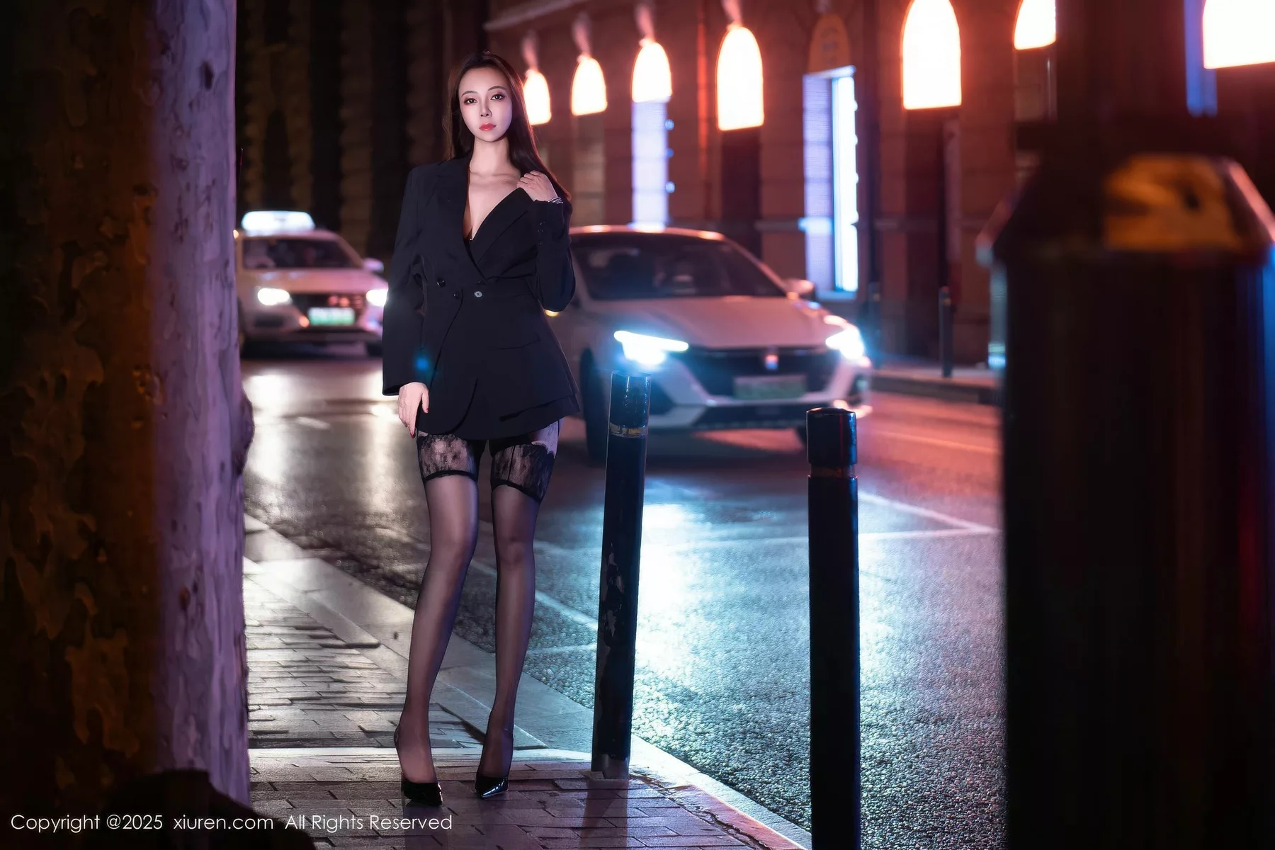 闫雪松 松果儿 [XiuRen]高清写真图 2025.10.23 No.10899 果儿Victoria第6张图片