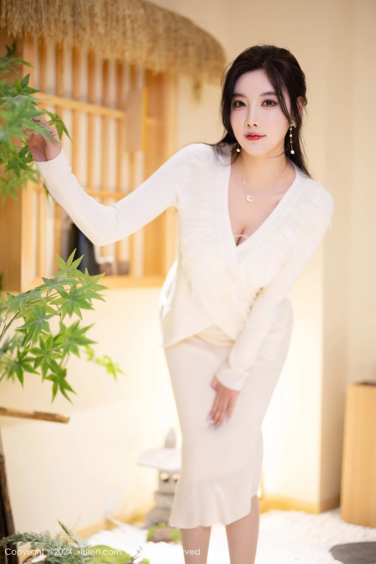 杨晨晨 sugar小甜心CC [XiuRen]高清写真图 2024.04.09 No.8363 杨晨晨Yome 丝袜美腿第3张图片