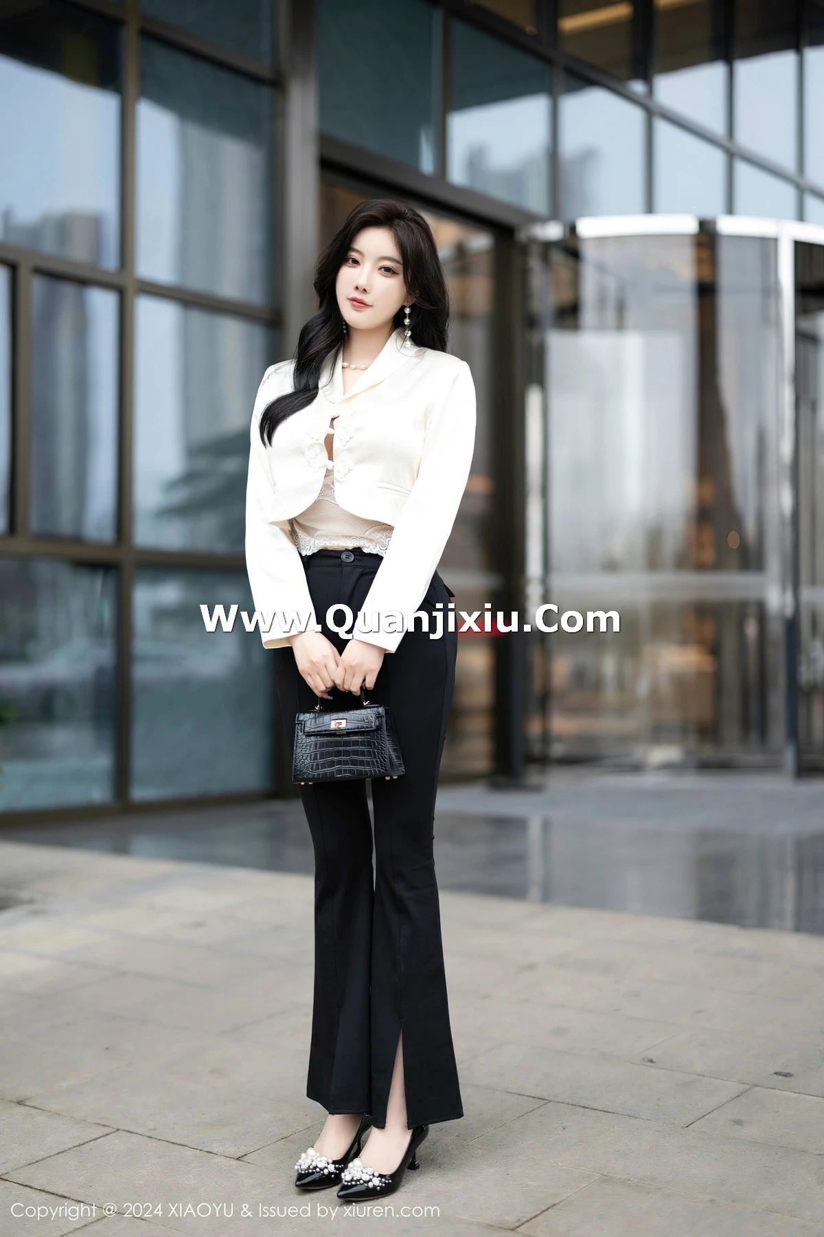 [XIAOYU]高清写真图 2024.04.12 VOL.1233 杨晨晨Yome 黑丝美腿-秀人网