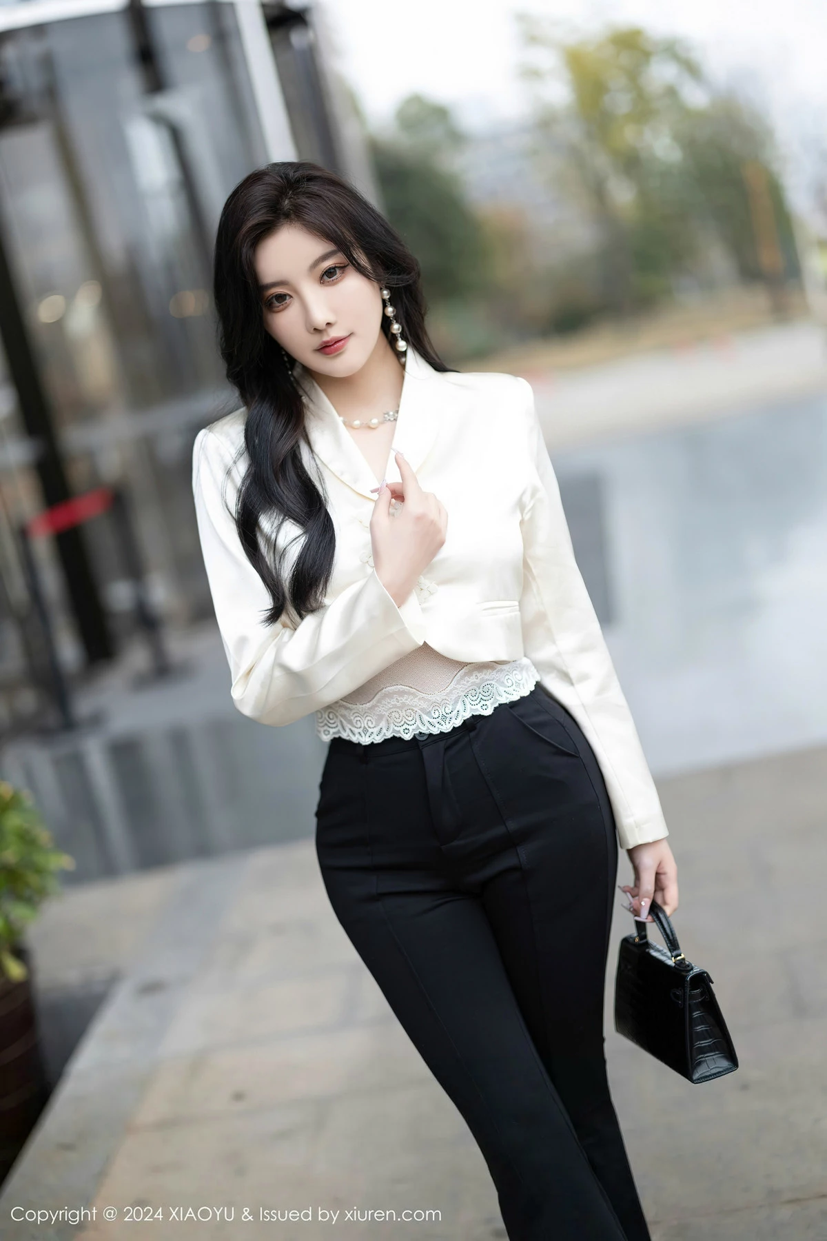 杨晨晨 sugar小甜心CC [XIAOYU]高清写真图 2024.04.12 VOL.1233 杨晨晨Yome 黑丝美腿第3张图片