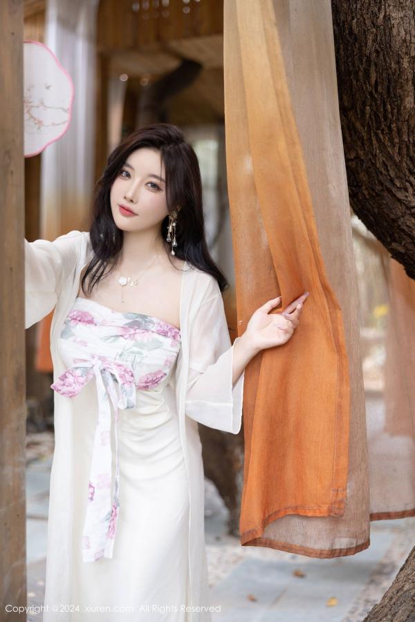 [XiuRen]高清写真图 2024.07.26 No.8926 杨晨晨Yome 丝袜美腿-套图网