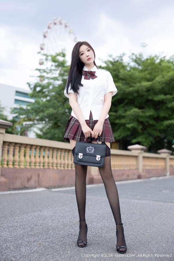 [XiuRen]高清写真图 2024.08.23 No.9064 杨晨晨Yome 黑丝美腿-秀人网