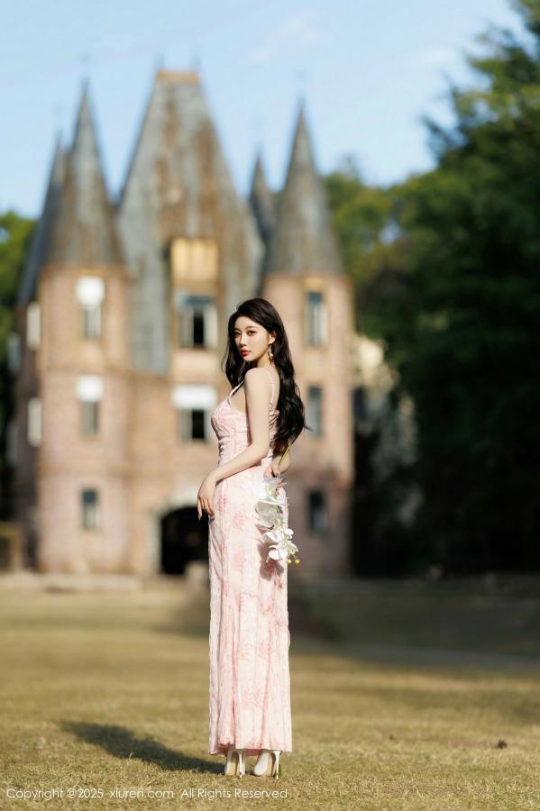 [XiuRen]高清写真图 2025.02.14 No.9886 杨晨晨Yome 丝袜美腿-秀人网