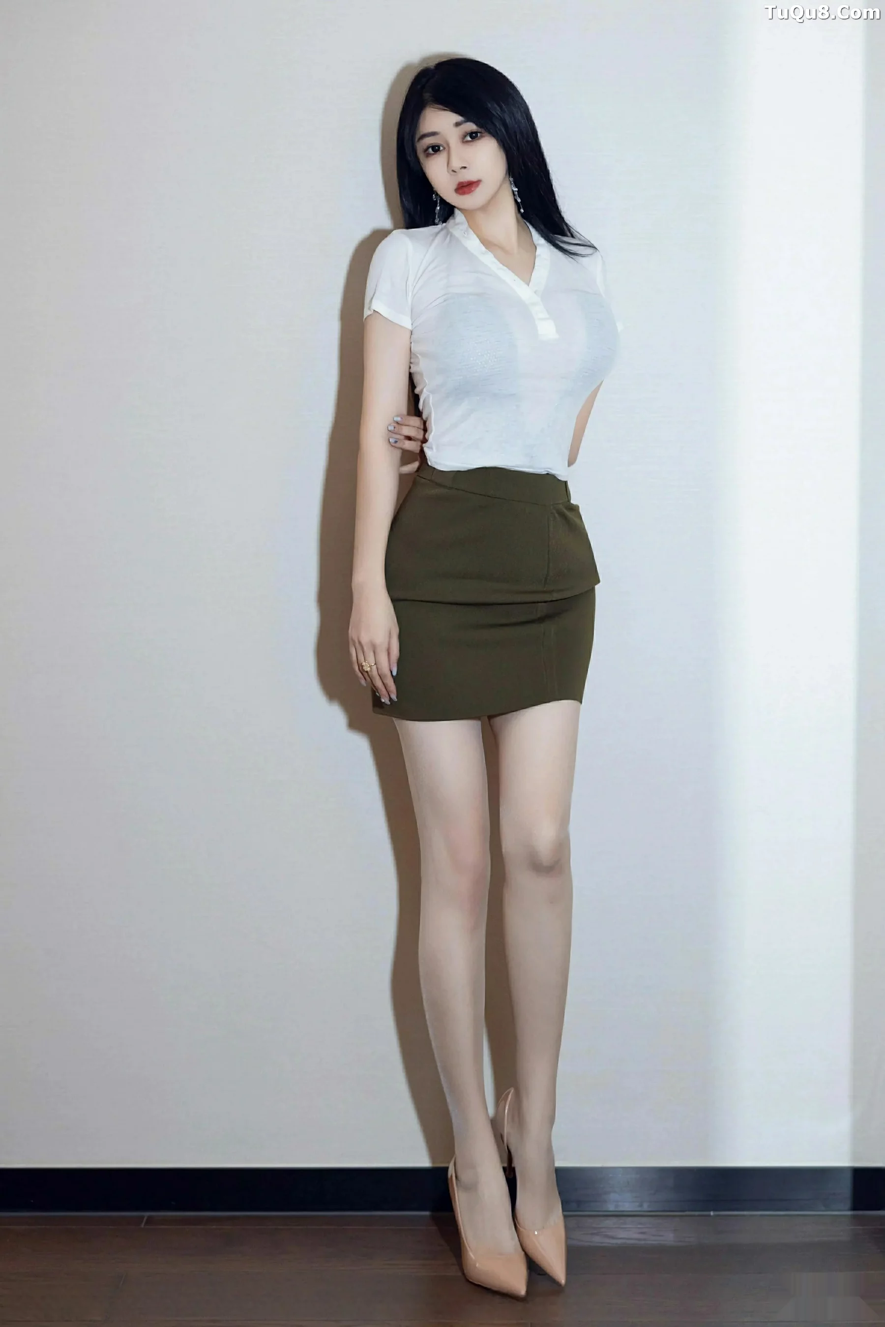 [HuaYang]高清写真图 2025.09.29 VOL.647 凯竹Quinn 白色T恤-套图网