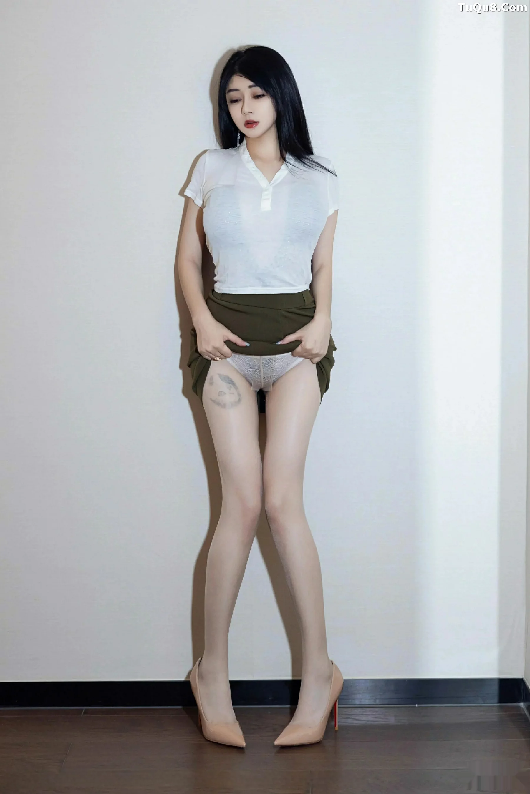 凯竹Vision 萌尤星凯竹 [HuaYang]高清写真图 2025.09.29 VOL.647 凯竹Quinn 白色T恤第7张图片