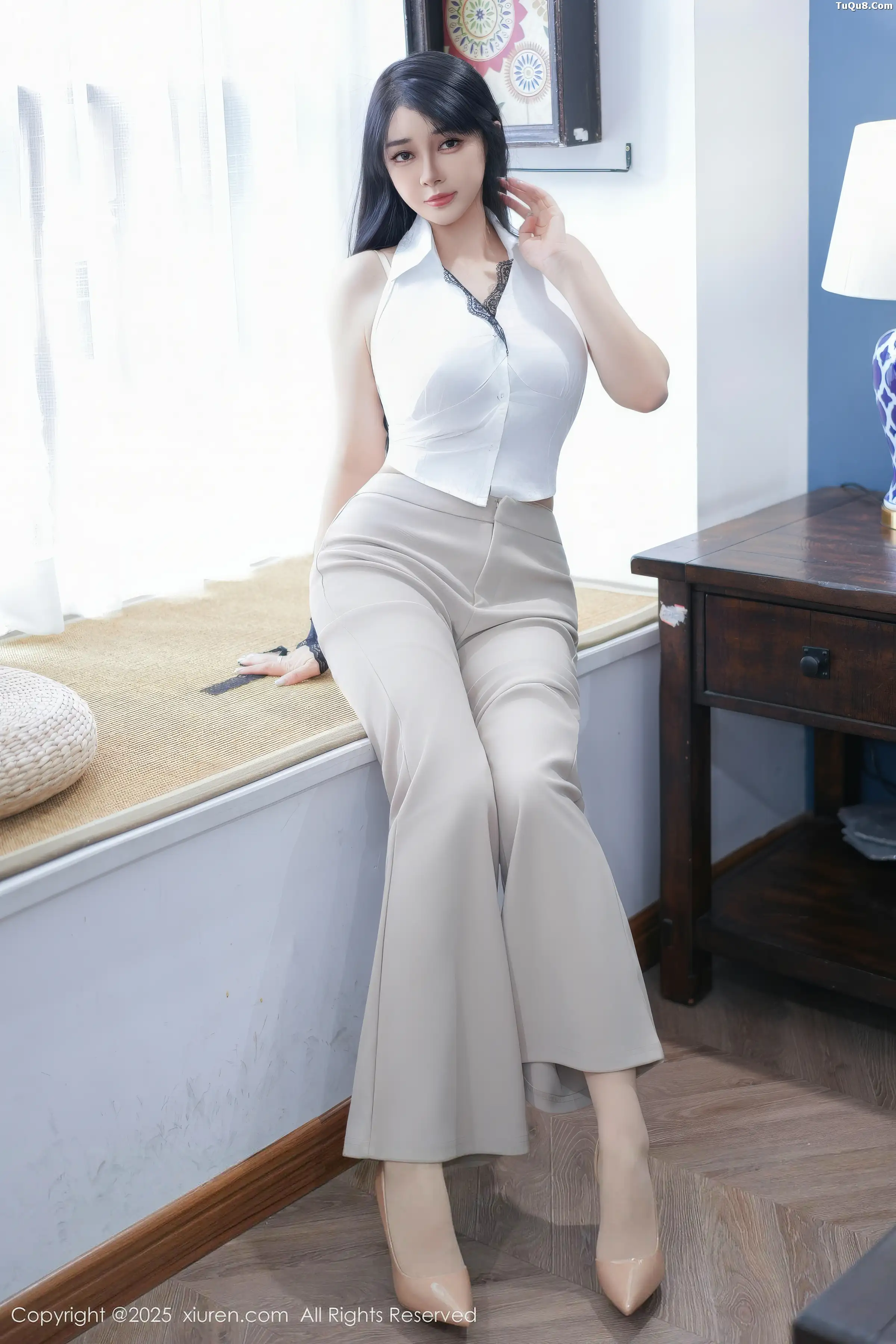 [XiuRen]高清写真图 2025.11.27 No.11038 凯竹法师 性感内衣-秀人网