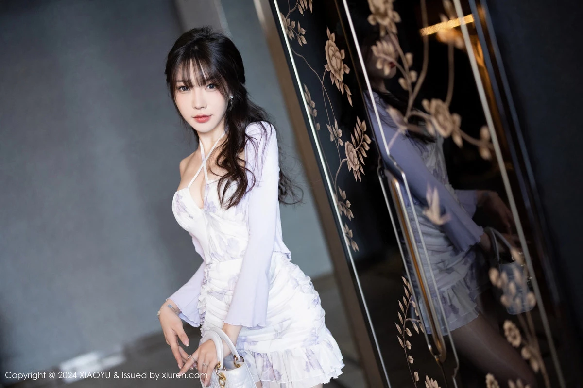 陈芝 芝芝Booty [XIAOYU]高清写真图 2024.03.25 VOL.1224 徐莉芝Booty 丝袜美腿第4张图片