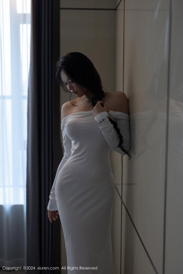 [XiuRen]高清写真图 2024.09.05 No.9115 娜比 黑丝美腿-套图网