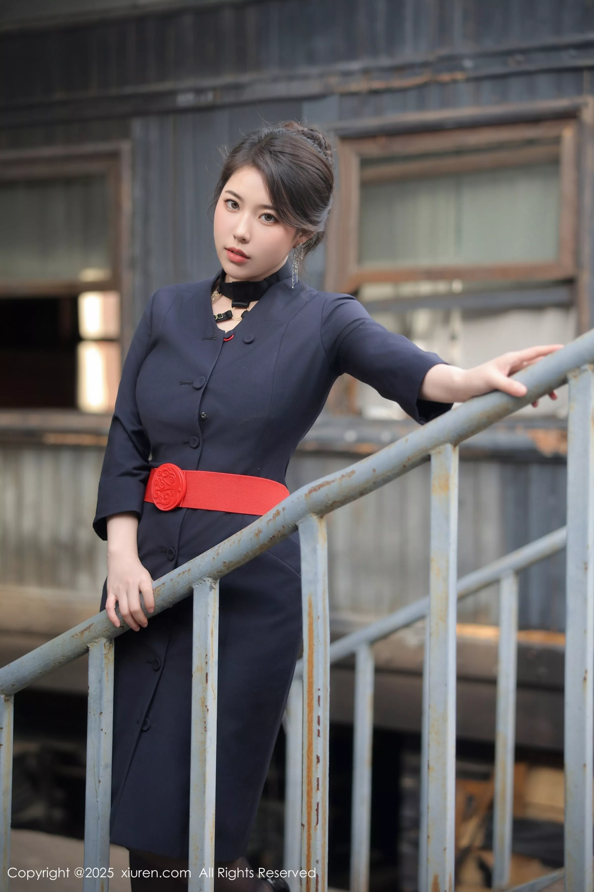 白茹雪  [XiuRen]高清写真图 2025.04.15 No.10155 白茹雪abby 空姐制服第3张图片
