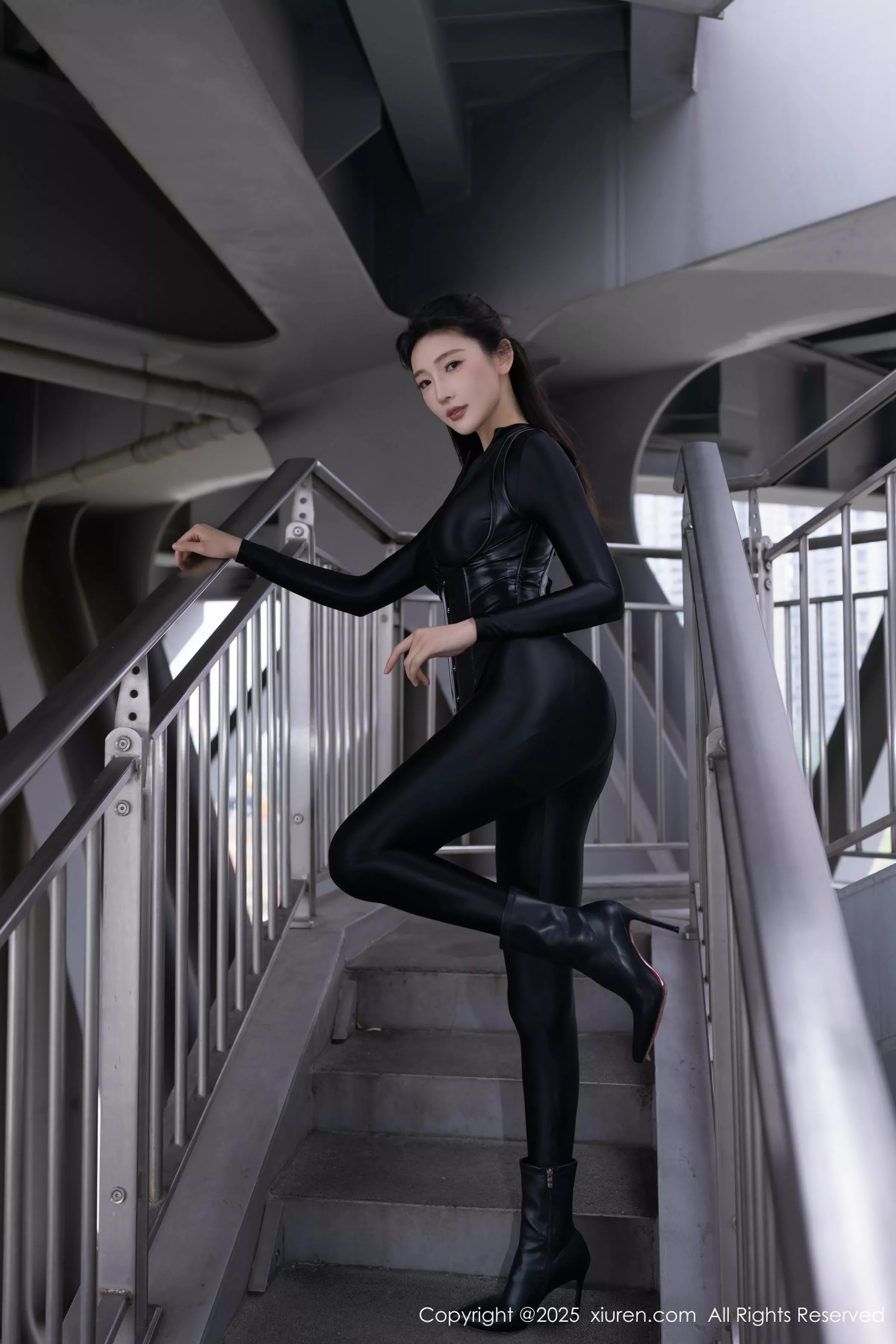 陆萱萱  [XiuRen]高清写真图 2025.06.12 No.10404 陆萱萱 土耳其旅拍第4张图片