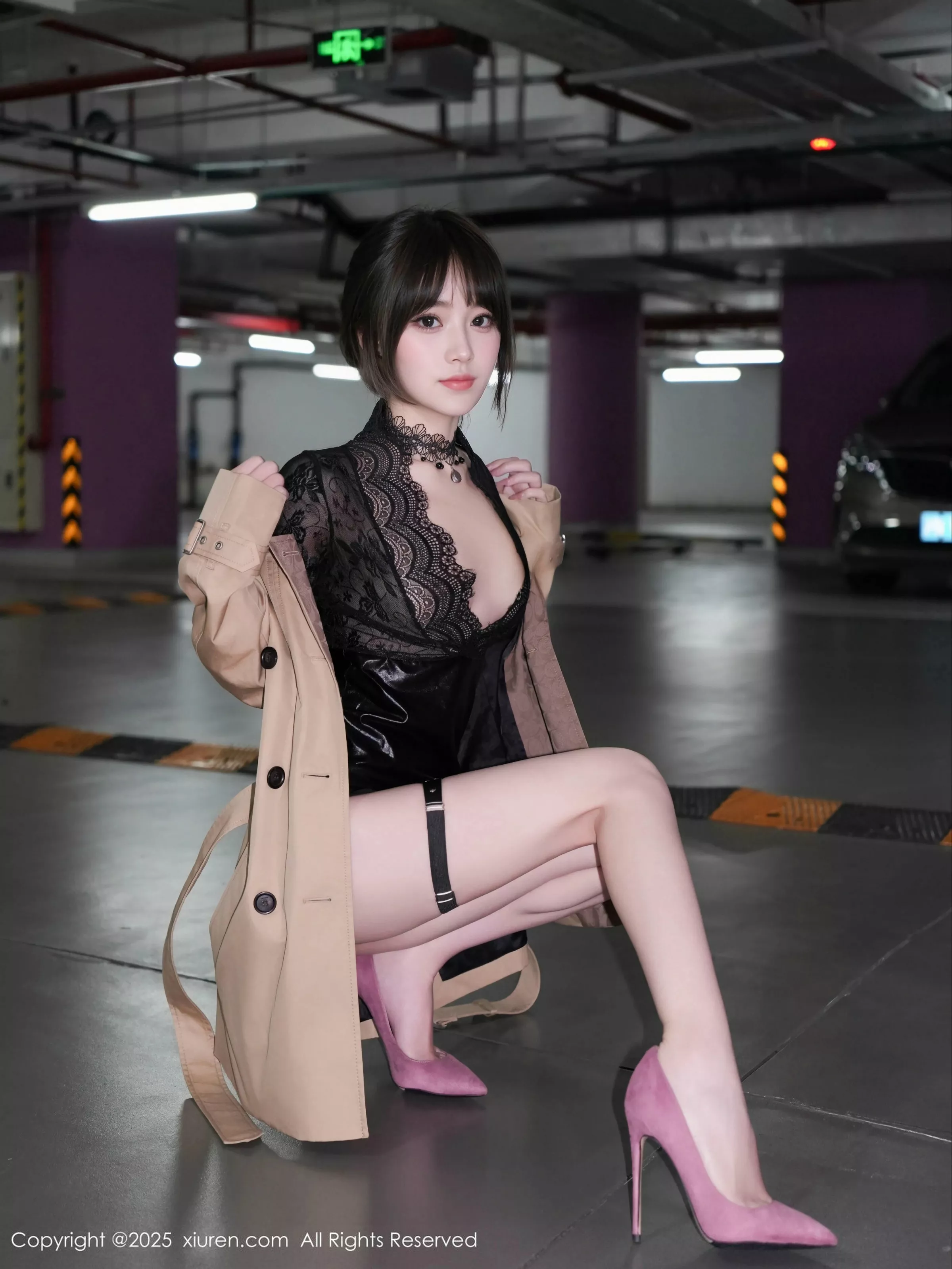 汁汁  [XiuRen]高清写真图 2025.04.10 No.10134 汁汁 浅色风衣第10张图片