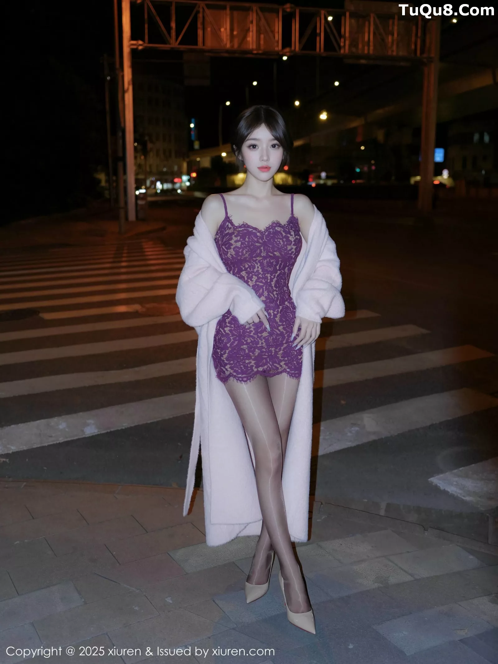 汁汁  [XiuRen]高清写真图 2025.05.27 No.10332 汁汁 紫色吊带第6张图片