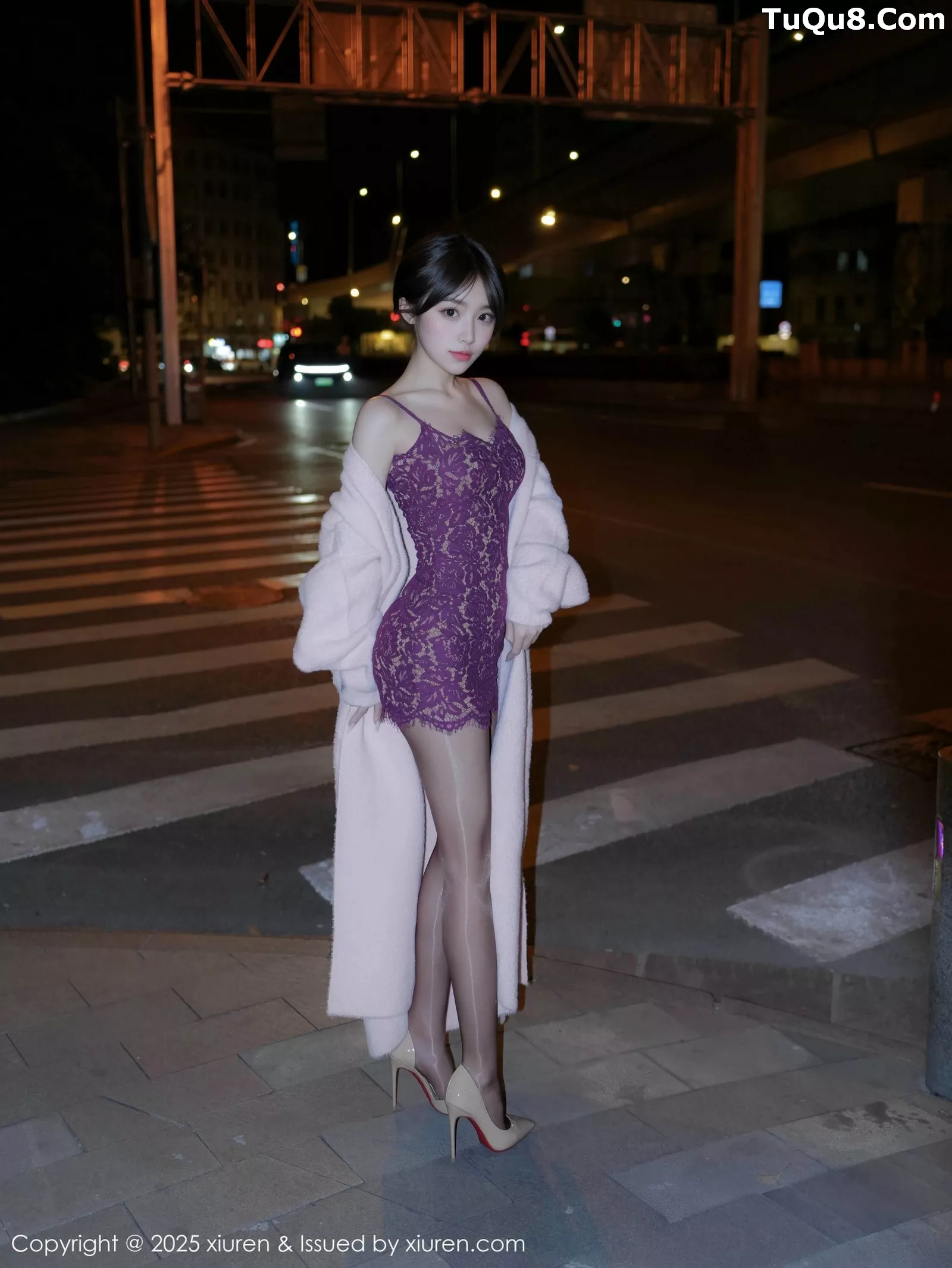 汁汁  [XiuRen]高清写真图 2025.05.27 No.10332 汁汁 紫色吊带第7张图片