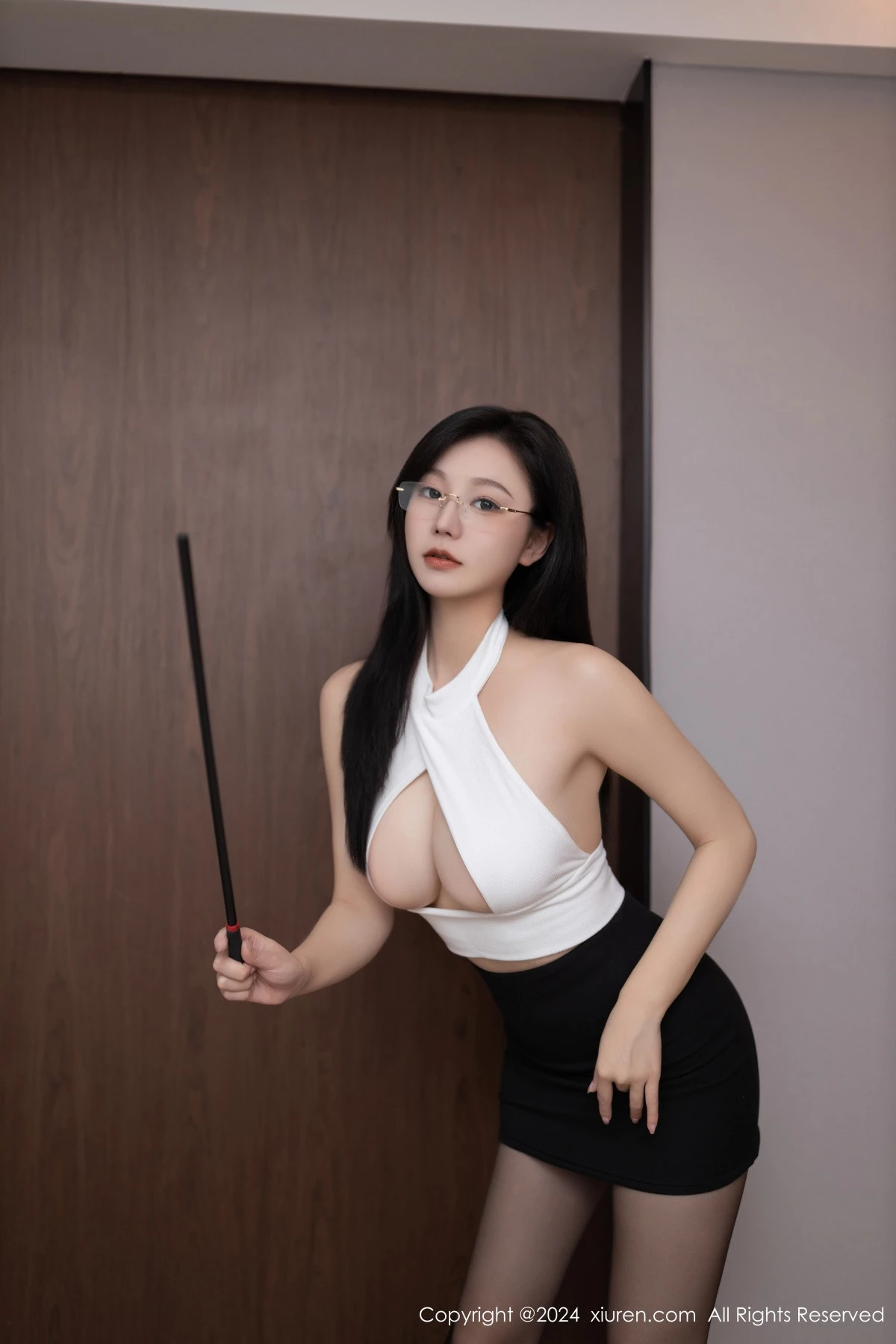 安然Maleah  [XiuRen]高清写真图 2024.04.09 No.8362 安然anran 美腿黑丝第4张图片