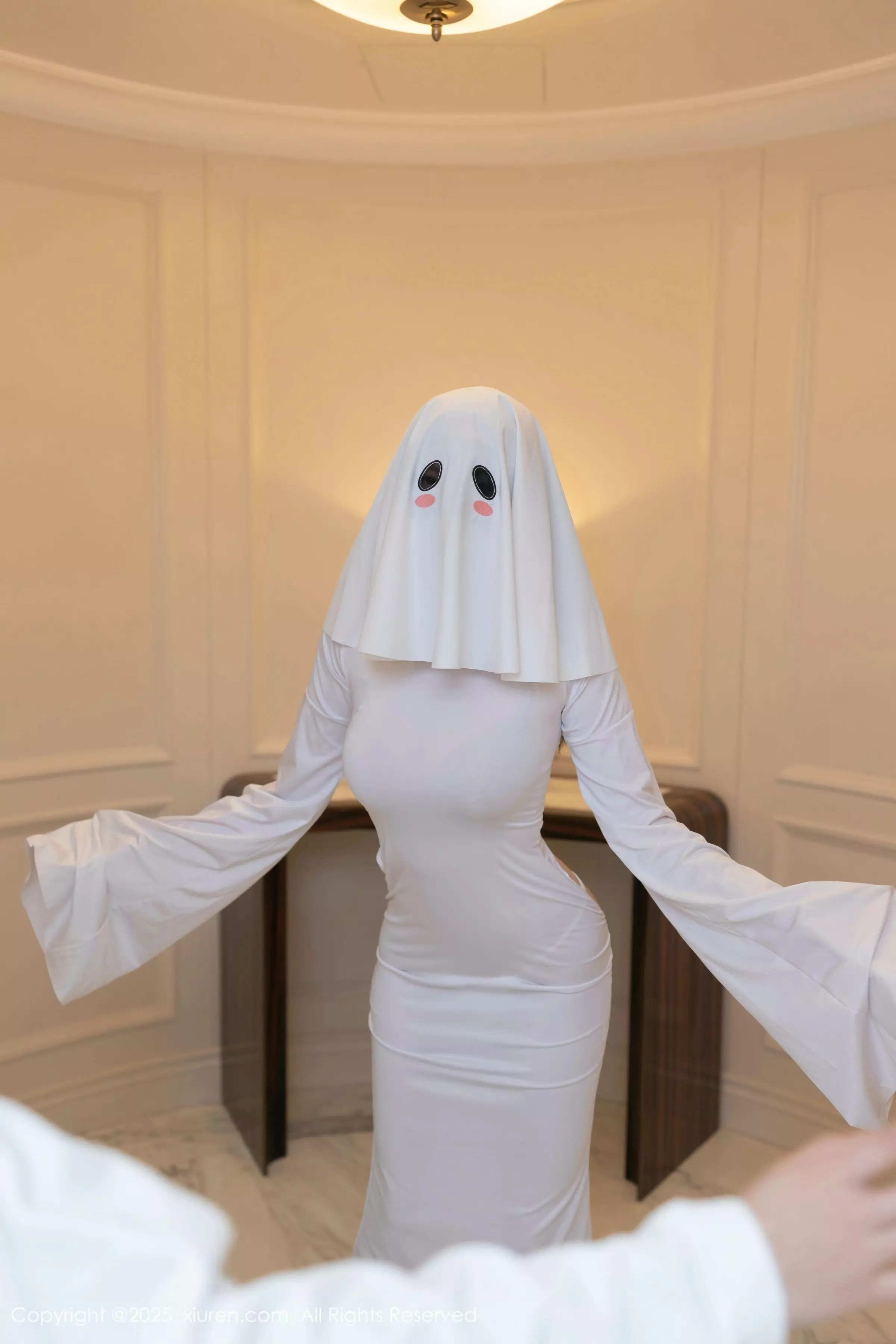 [XiuRen]高清写真图 2025.03.18 No.10035 安然anran 美腿性感-秀人网