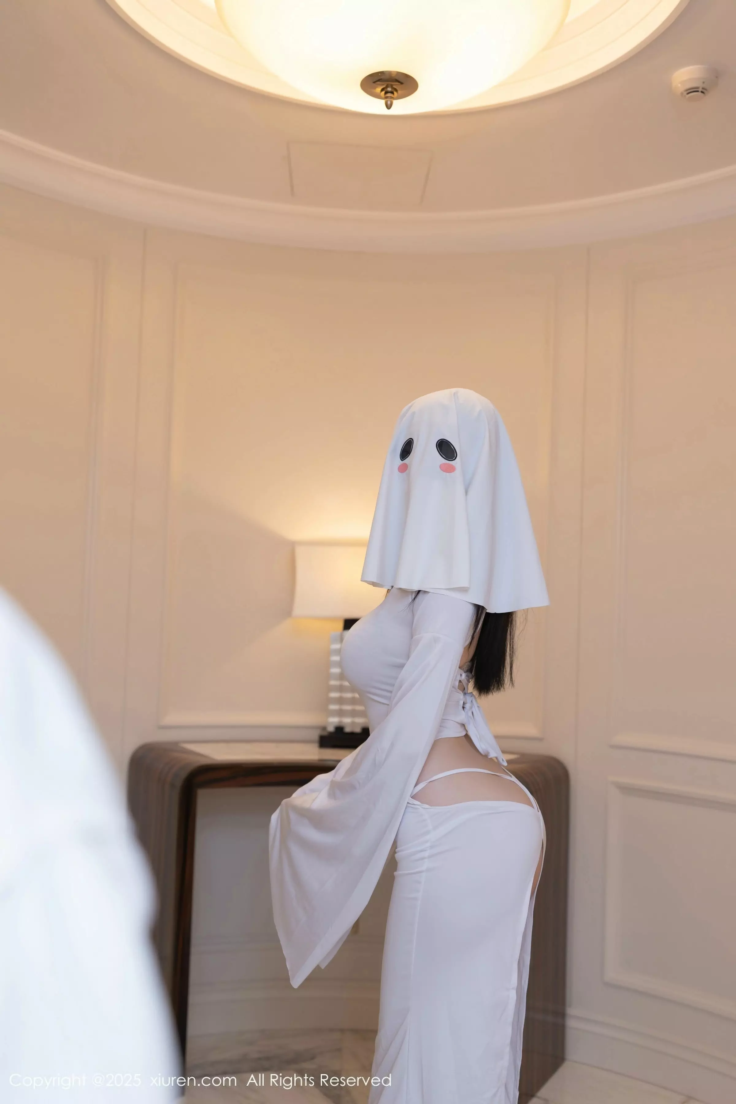 安然Maleah  [XiuRen]高清写真图 2025.03.18 No.10035 安然anran 美腿性感第3张图片