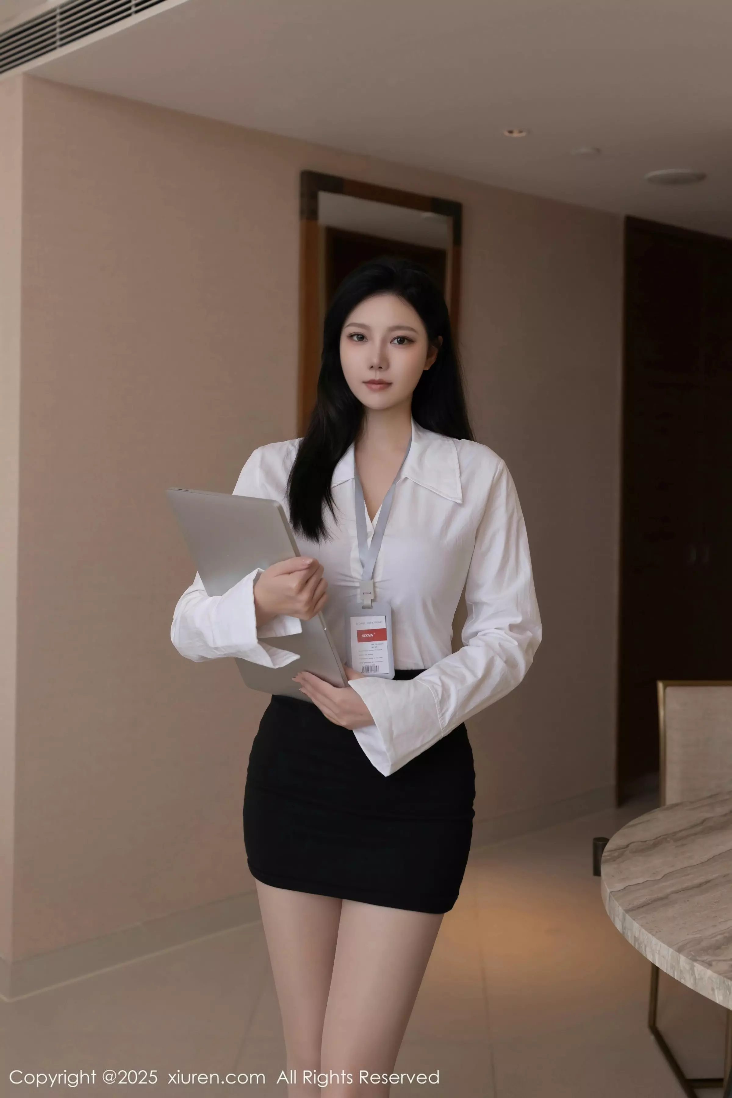 安然Maleah  [XiuRen]高清写真图 2025.04.01 No.10100 安然anran 海口旅拍第3张图片