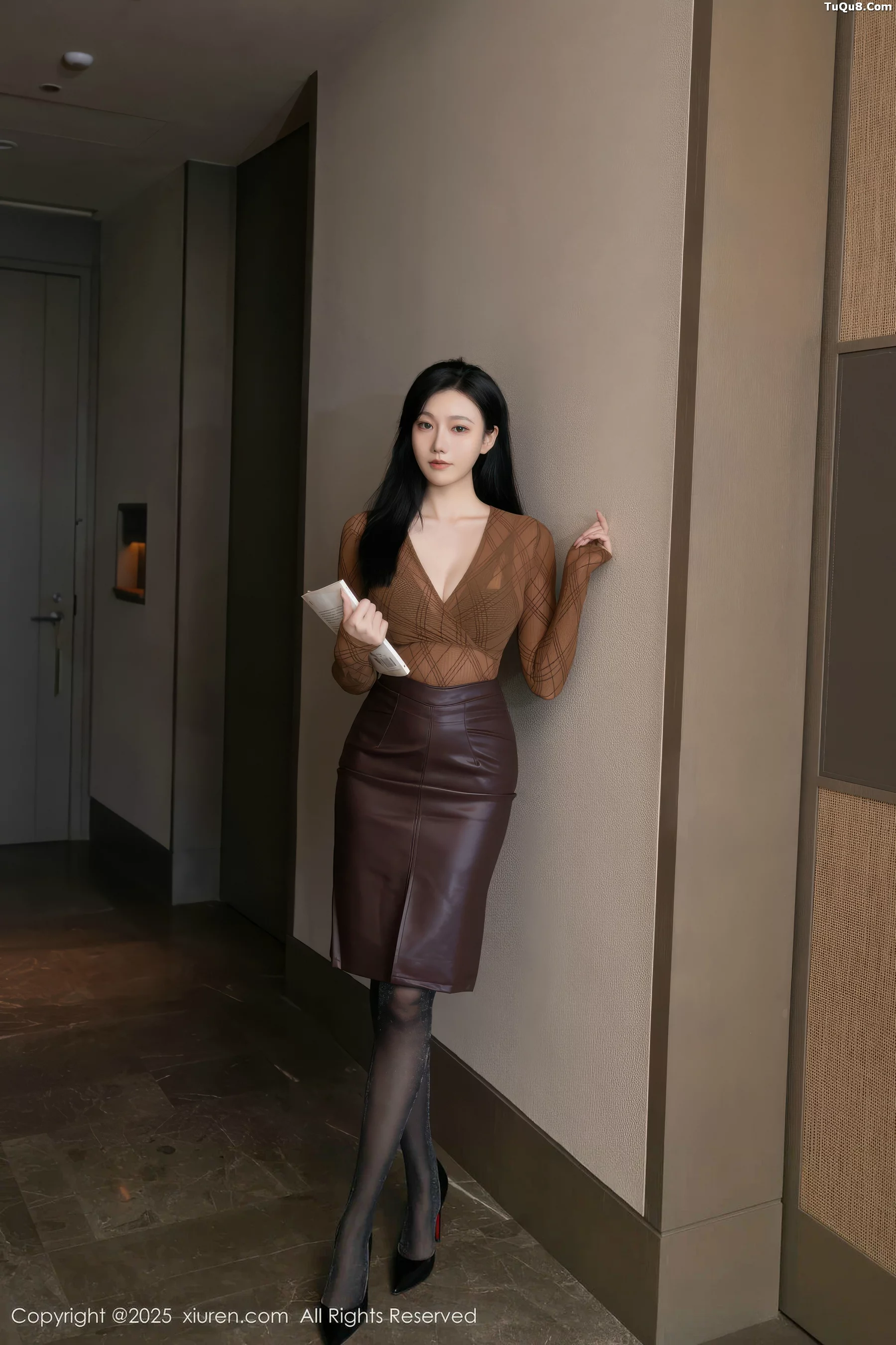 [XiuRen]高清写真图 2025.11.04 No.10947 安然anran 原色丝袜-秀人网