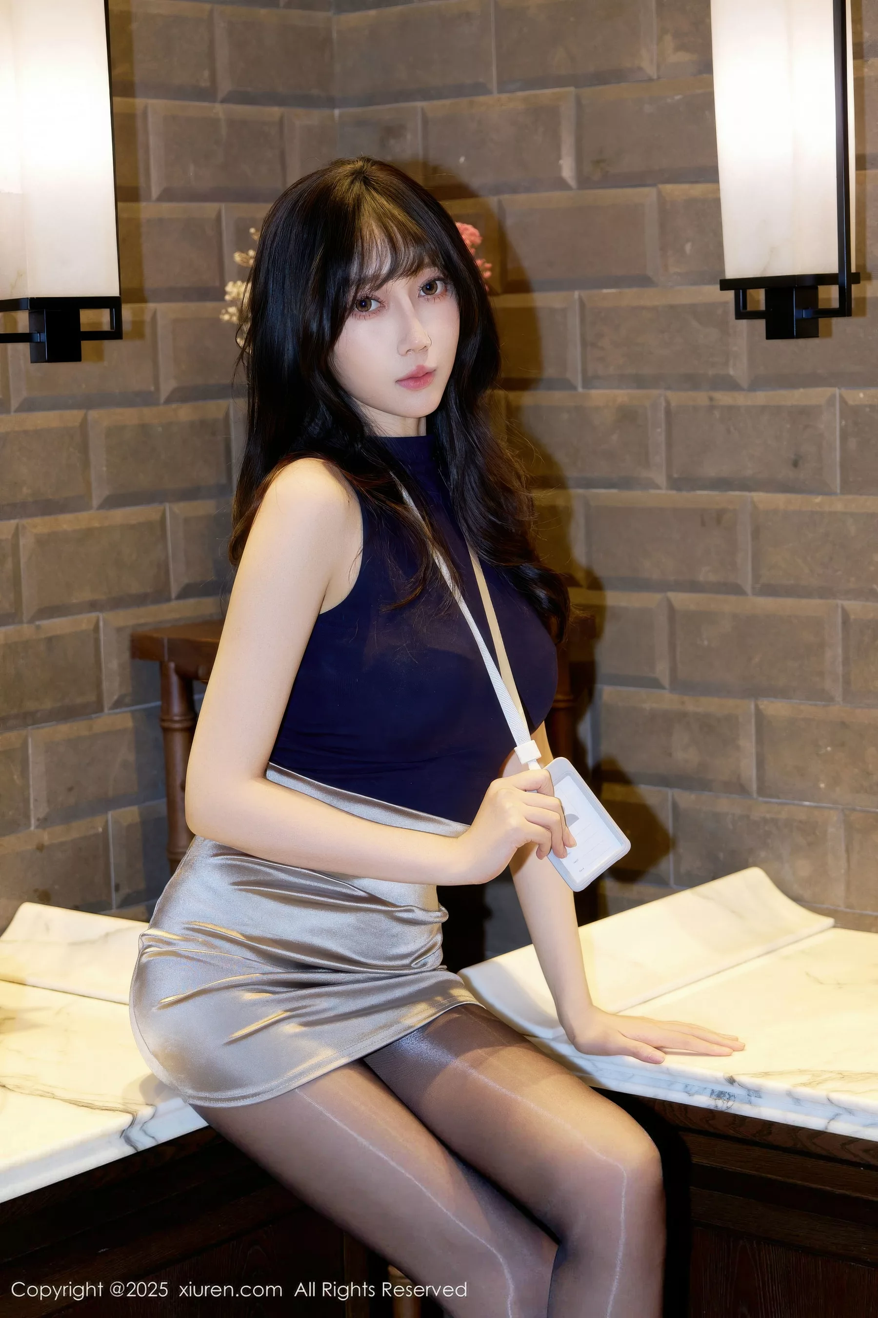 玥儿玥  [XiuRen]高清写真图 2025.10.20 No.10890 玥儿玥er 上海旅拍第8张图片