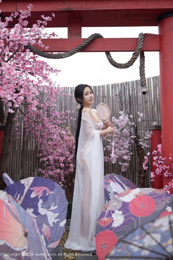 [XiuRen]高清写真图 2024.07.26 No.8927 鱼子酱Fish 美腿性感-秀人网