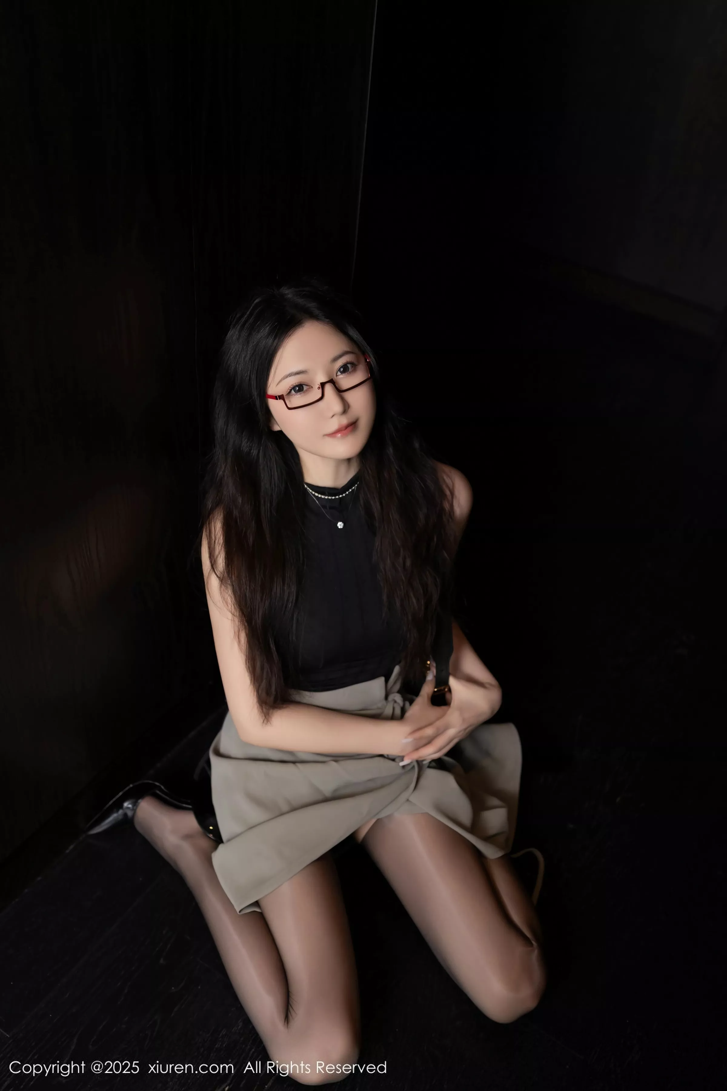 鱼子酱fish  [XiuRen]高清写真图 2025.04.30 No.10231 鱼子酱Fish 印尼旅拍第7张图片