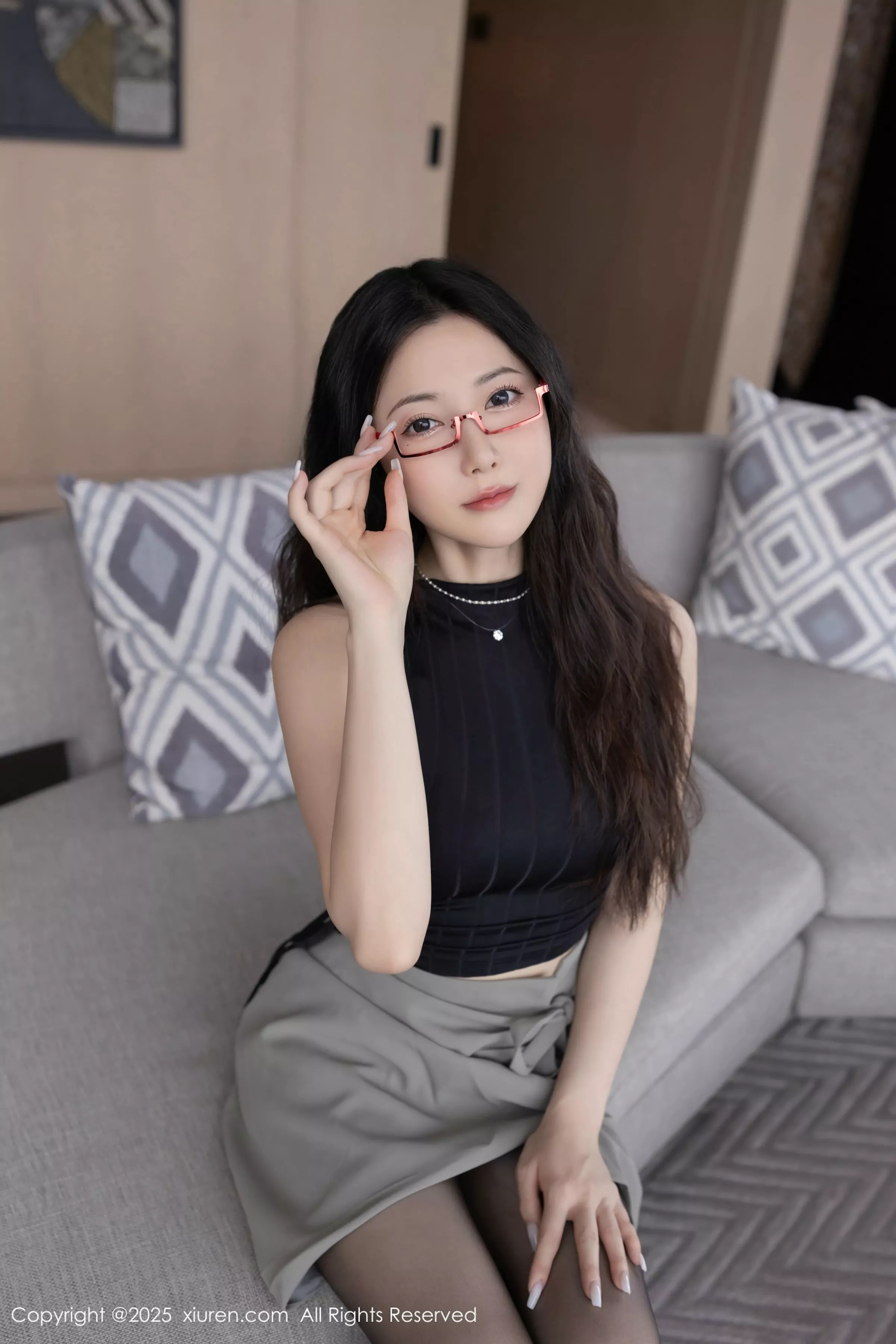 鱼子酱fish  [XiuRen]高清写真图 2025.04.30 No.10231 鱼子酱Fish 印尼旅拍第10张图片