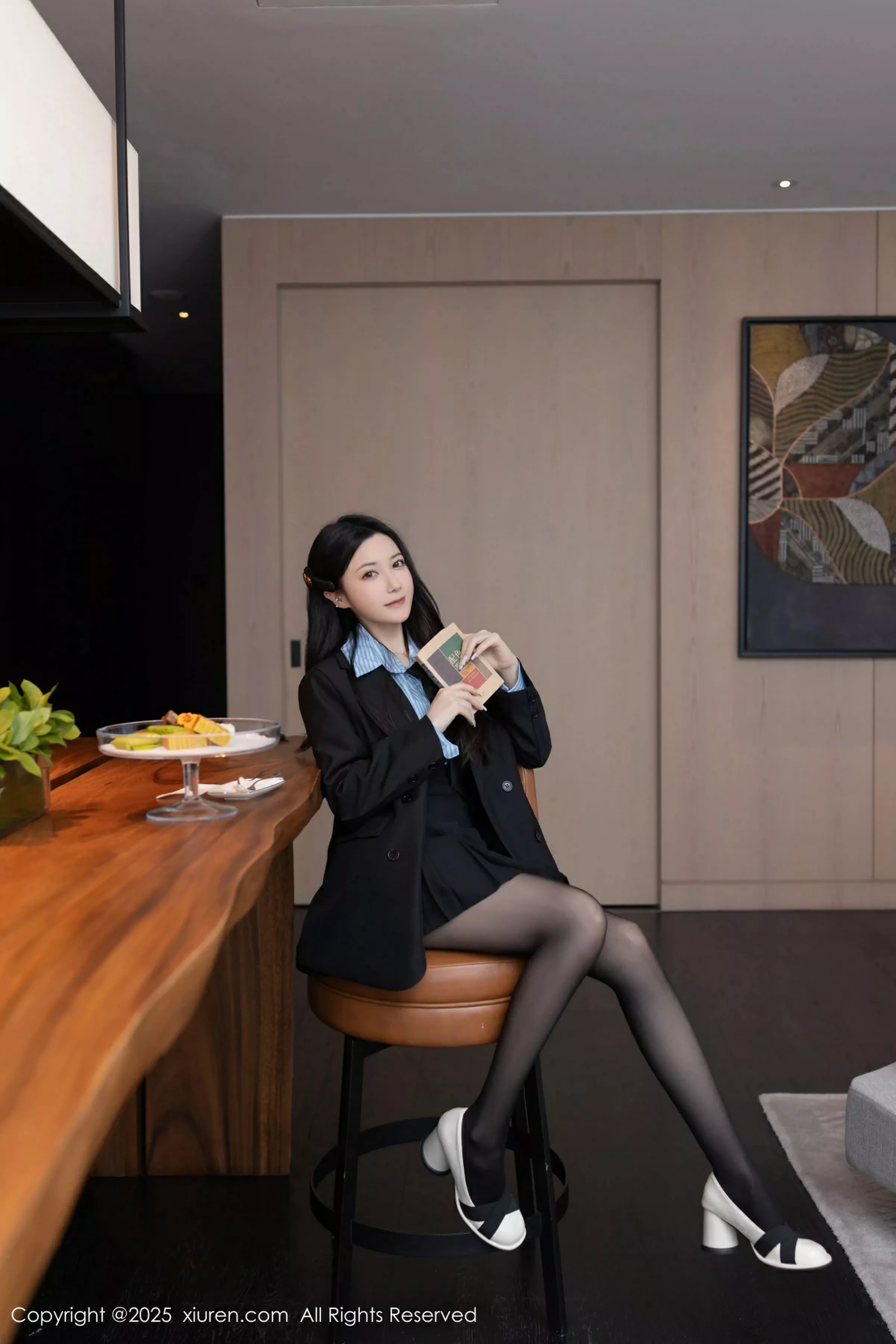 鱼子酱fish  [XiuRen]高清写真图 2025.06.13 No.10412 鱼子酱Fish 印尼旅拍第8张图片