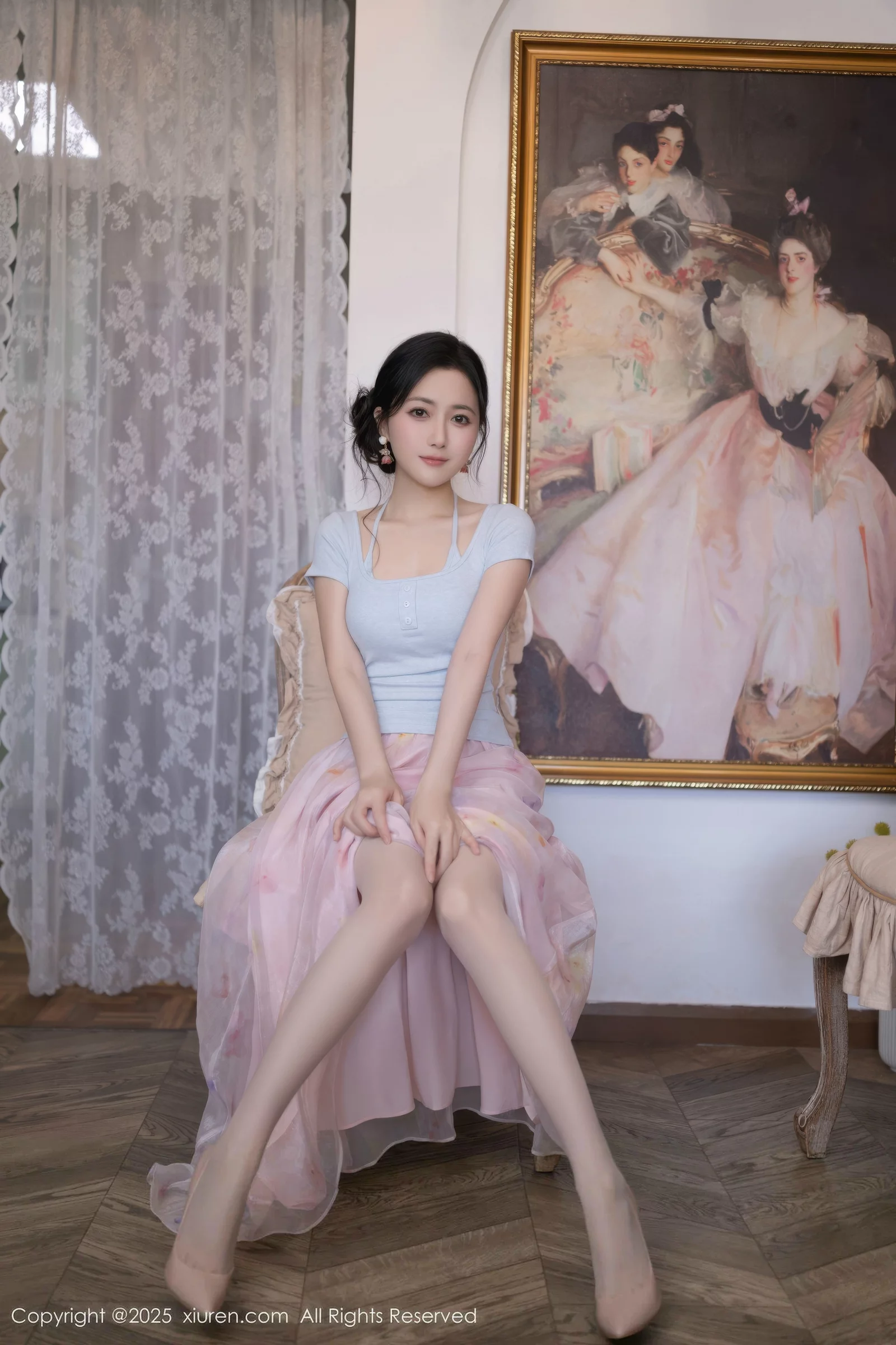 鱼子酱fish  [XiuRen]高清写真图 2025.08.15 No.10656 鱼子酱Fish 肉色丝袜第5张图片