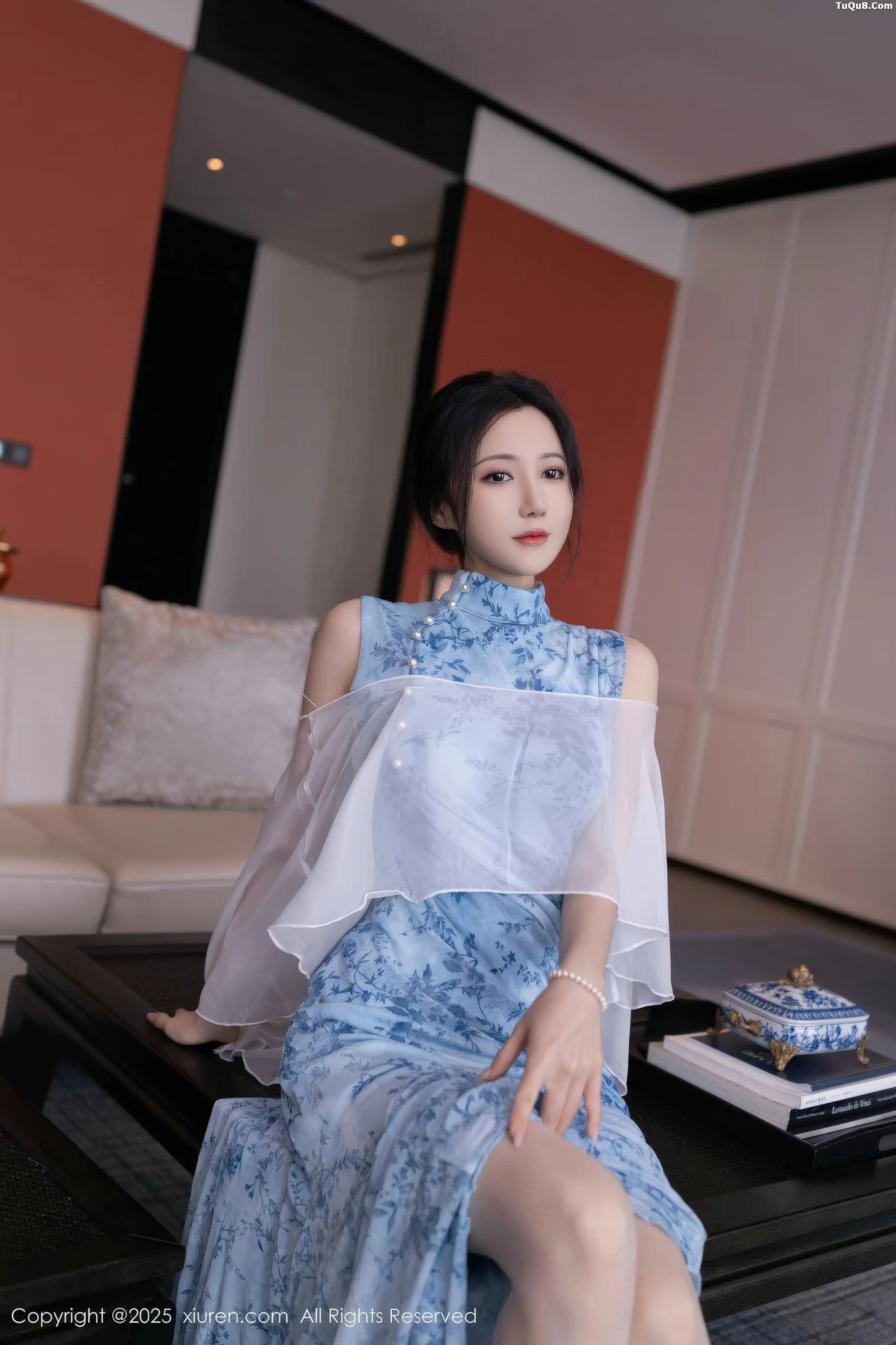 鱼子酱fish  [XiuRen]高清写真图 2025.12.19 No.11133 鱼子酱Fish 蕾丝内衣第8张图片