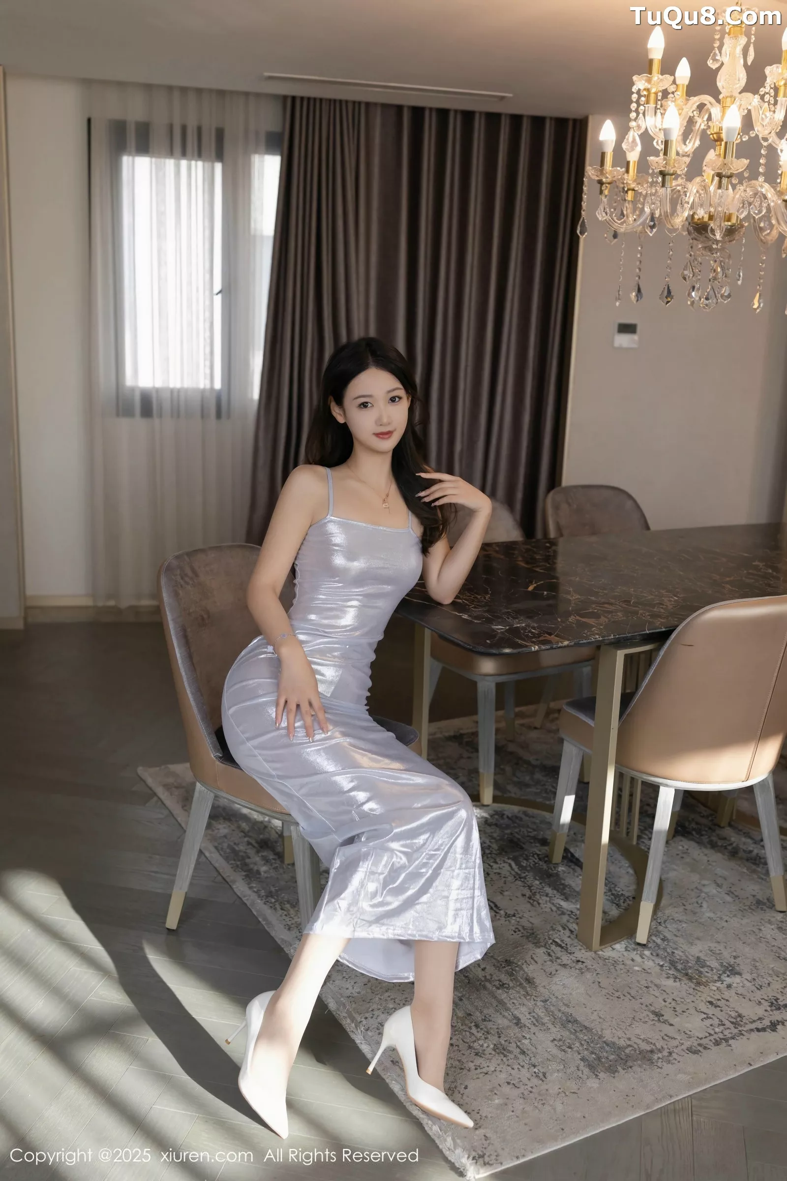 唐安琪  [XiuRen]高清写真图 2025.05.26 No.10328 唐安琪 肉色丝袜第5张图片