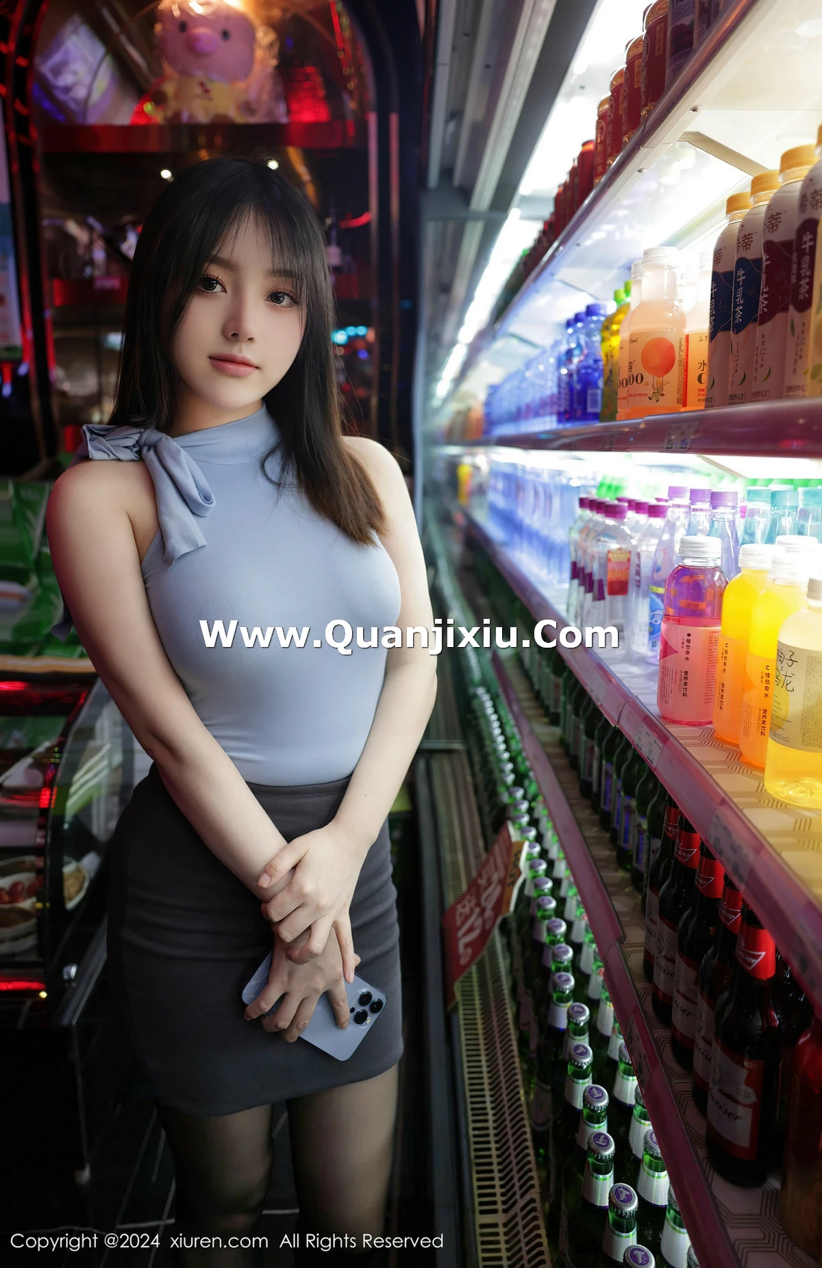 豆瓣酱  [XiuRen]高清写真图 2024.04.16 No.8402 豆瓣酱 美腿黑丝第10张图片