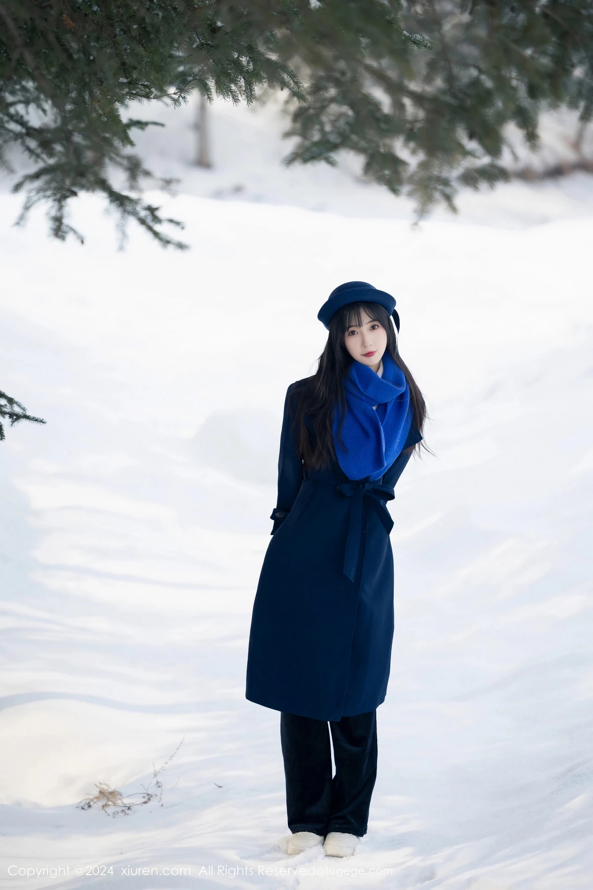 林星阑  [XiuRen]高清写真图 2024.04.01 No.8325 林星阑 黑丝美腿第4张图片