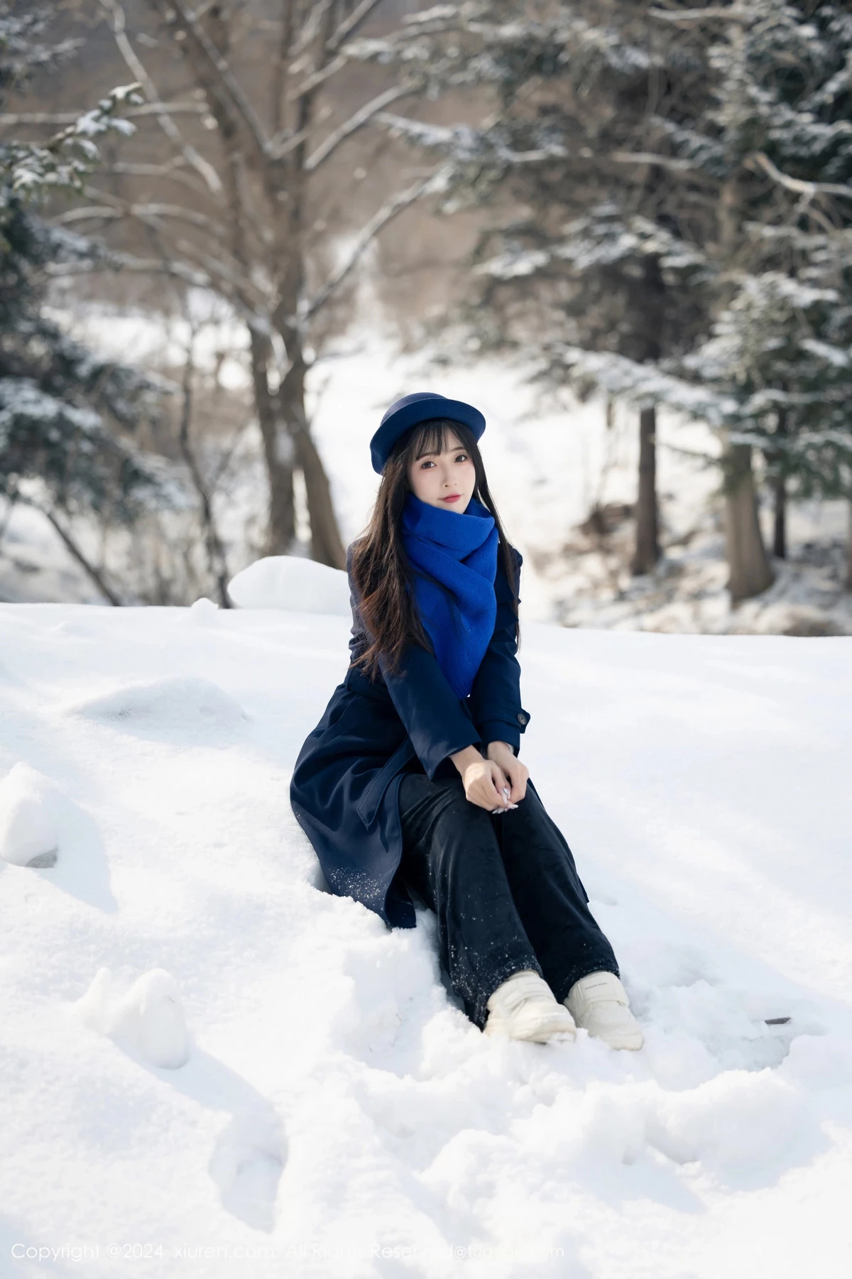 林星阑  [XiuRen]高清写真图 2024.04.01 No.8325 林星阑 黑丝美腿第8张图片