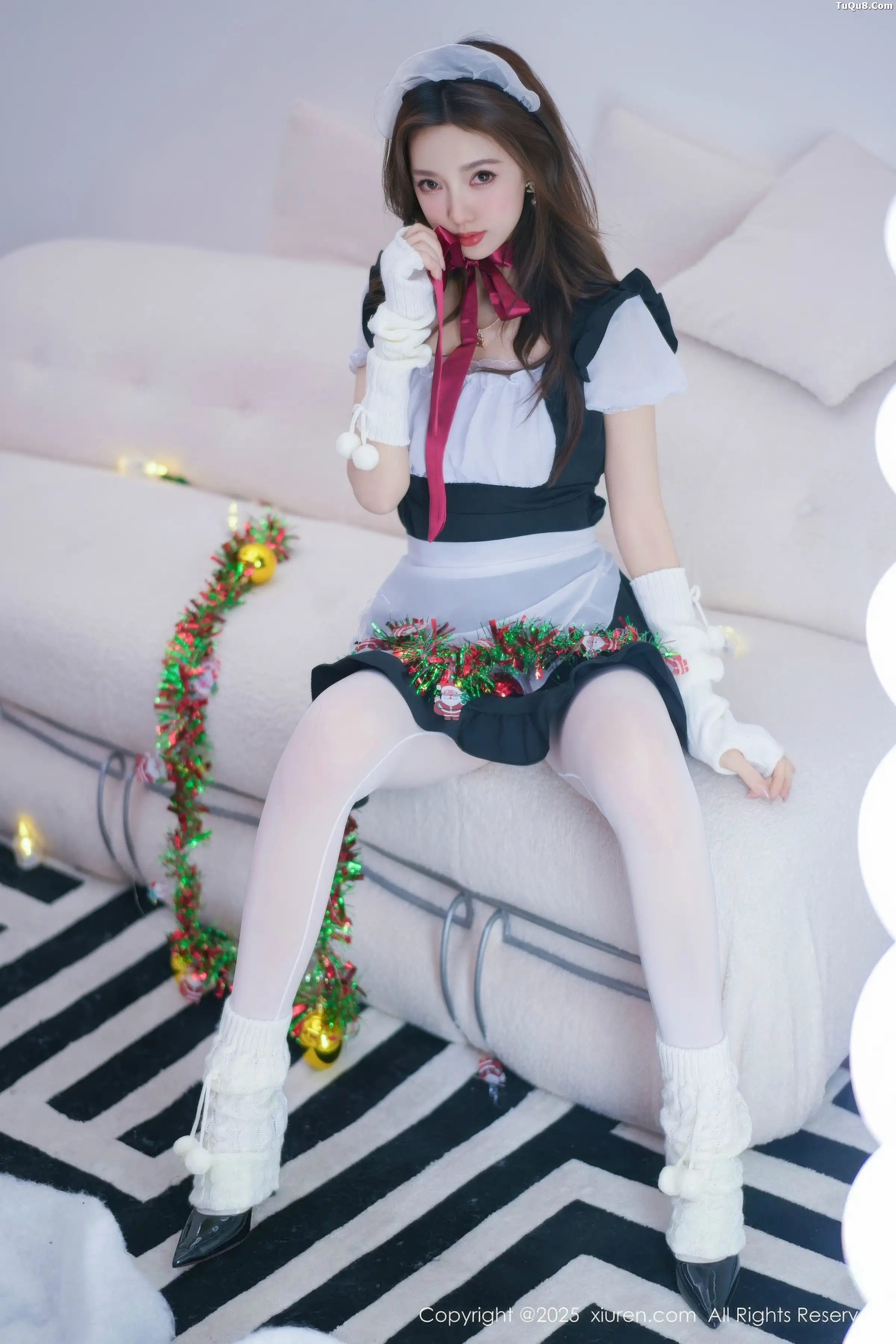 明日花桃桃  [XiuRen]高清写真图 2025.12.24 No.11152 Twins-桃桃 丁字裤第4张图片