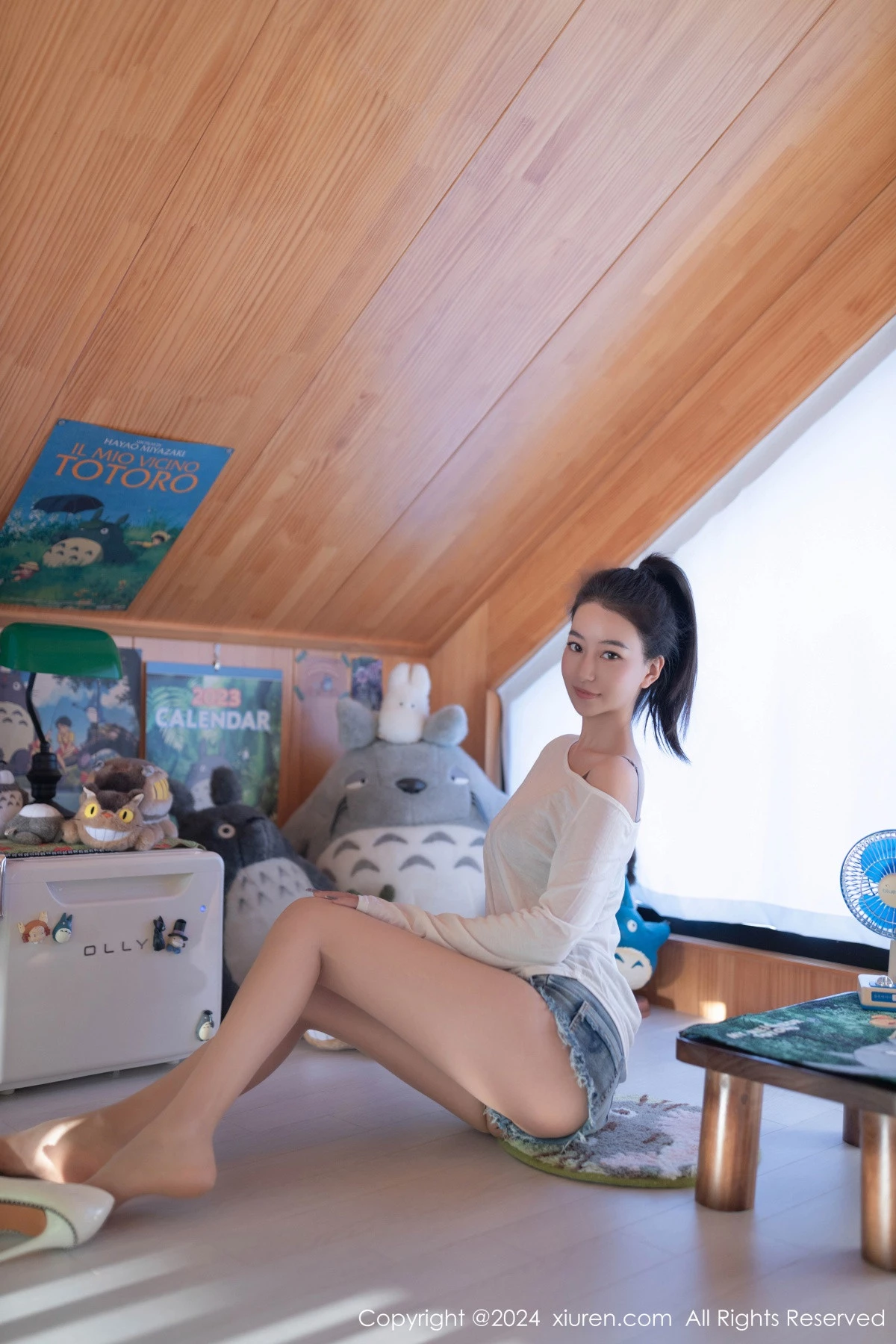 熊小诺 哎小诺 [XiuRen]高清写真图 2024.04.07 No.8345 熊小诺 妩媚丝袜第3张图片