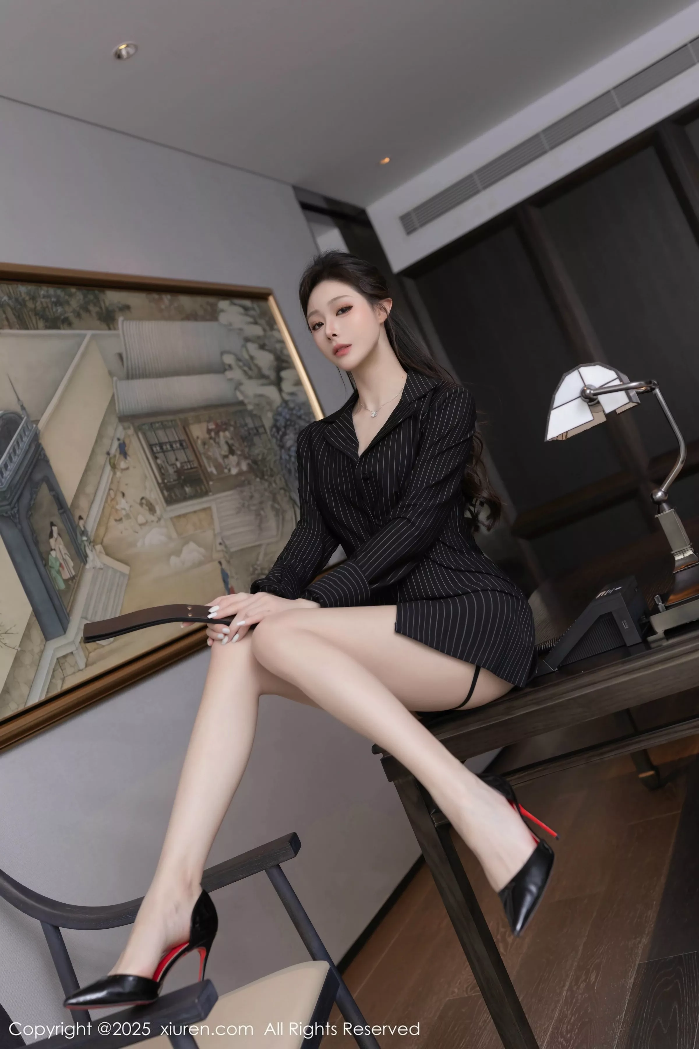 逗逗DouDou  [XiuRen]高清写真图 2025.06.20 No.10446 小逗逗 黑色薄纱第6张图片